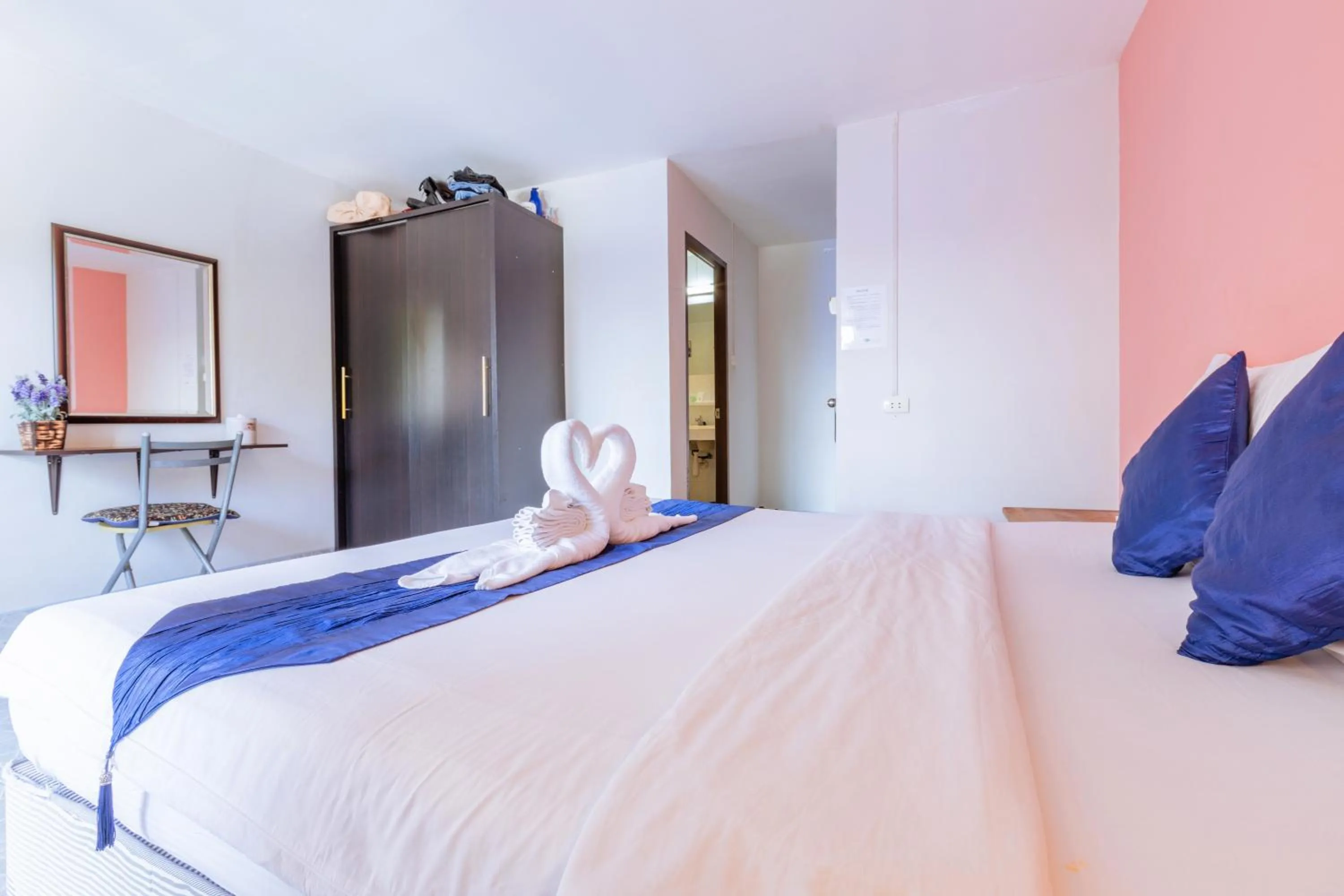 Bed in Hua Hin Star Hotel