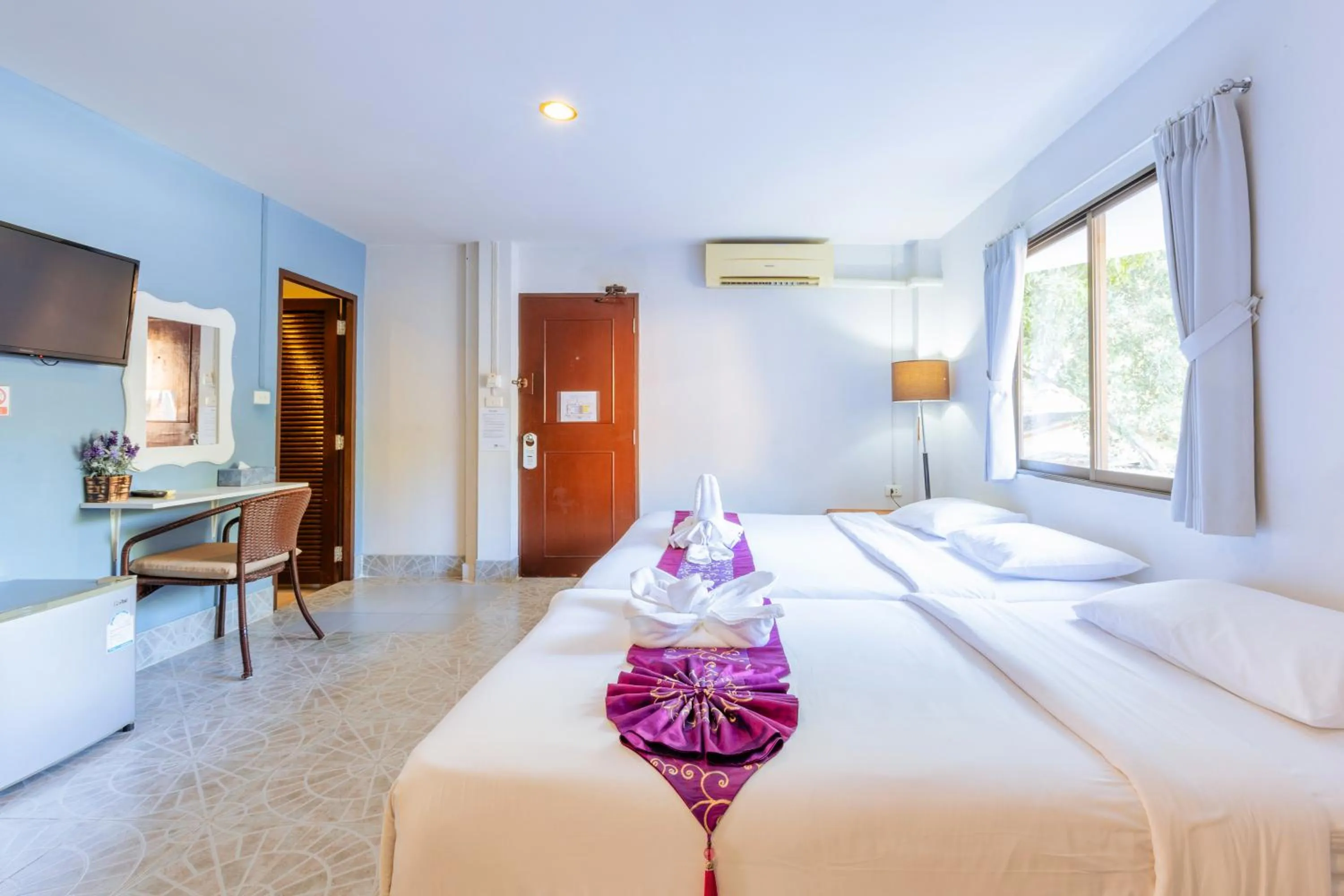 Bed in Hua Hin Star Hotel