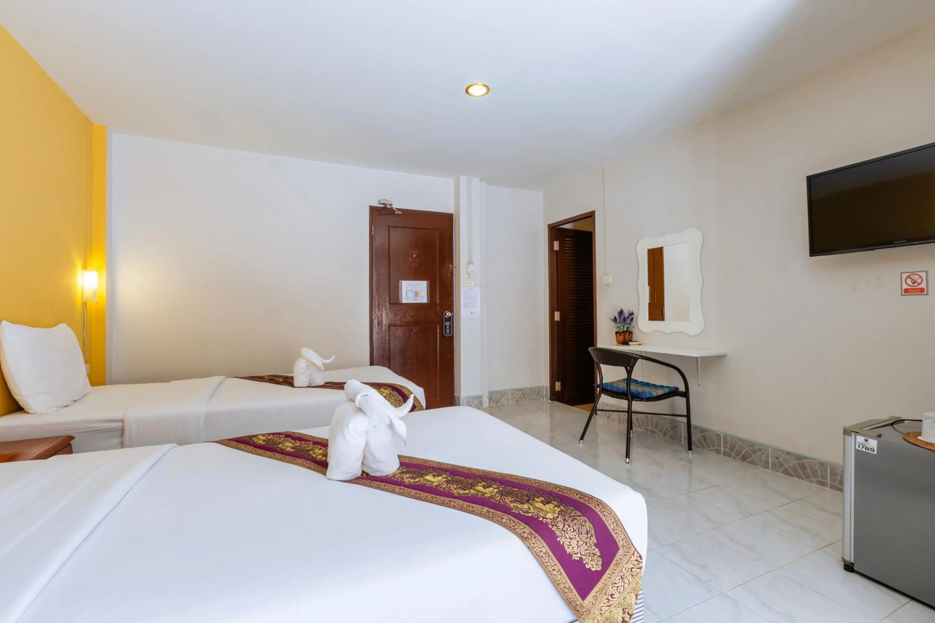 Bed in Hua Hin Star Hotel