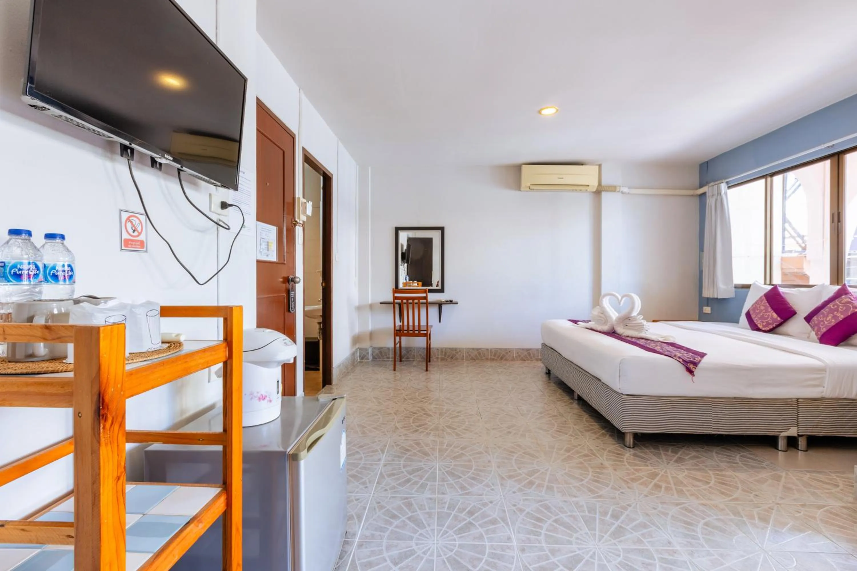 Bed in Hua Hin Star Hotel