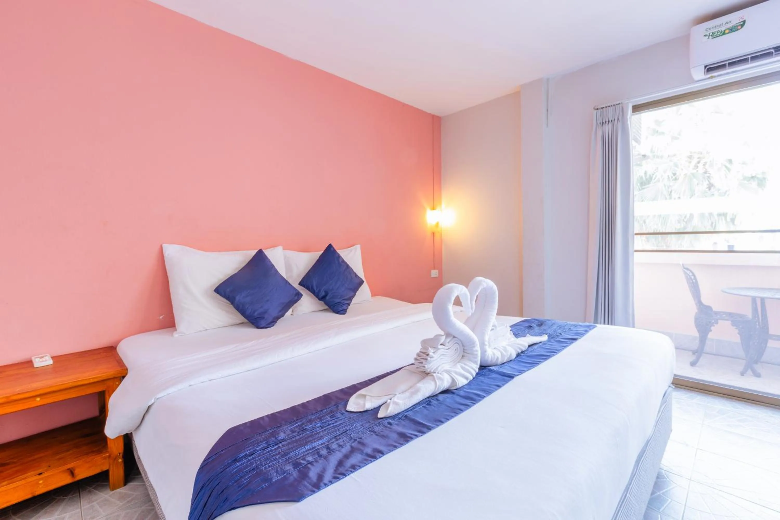 Bed in Hua Hin Star Hotel