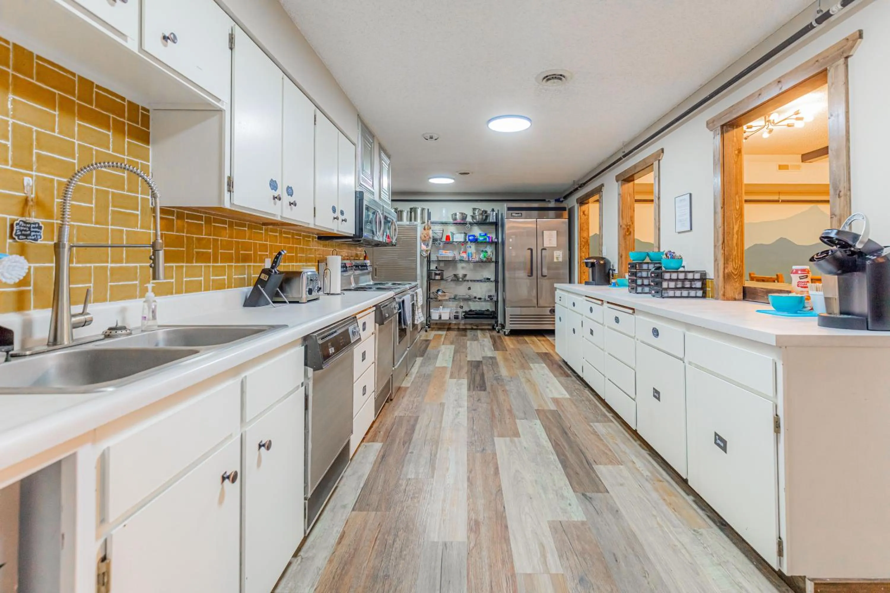 Property building in Pintler's Portal Hostel