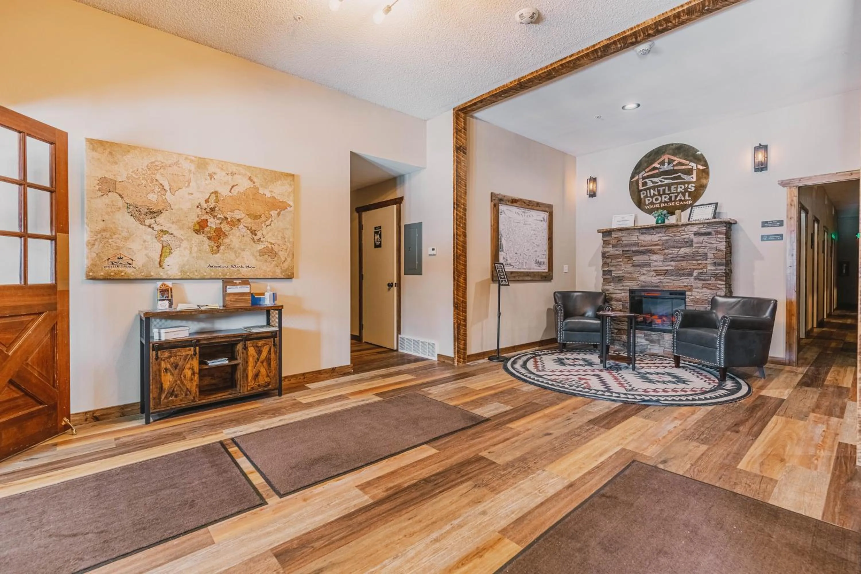 Lobby or reception in Pintler's Portal Hostel