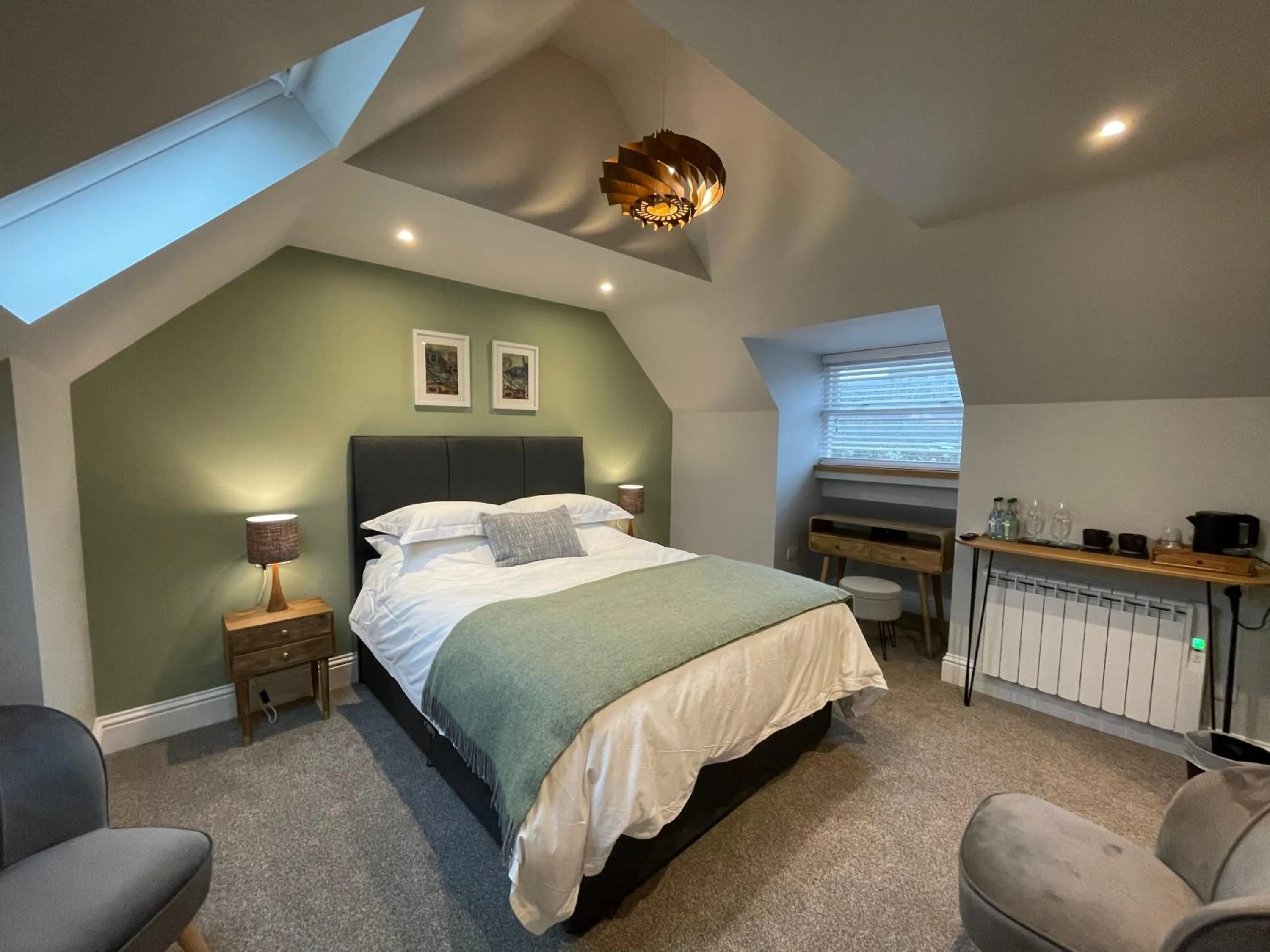 Photo of the whole room, Bed in Rooms at Allium