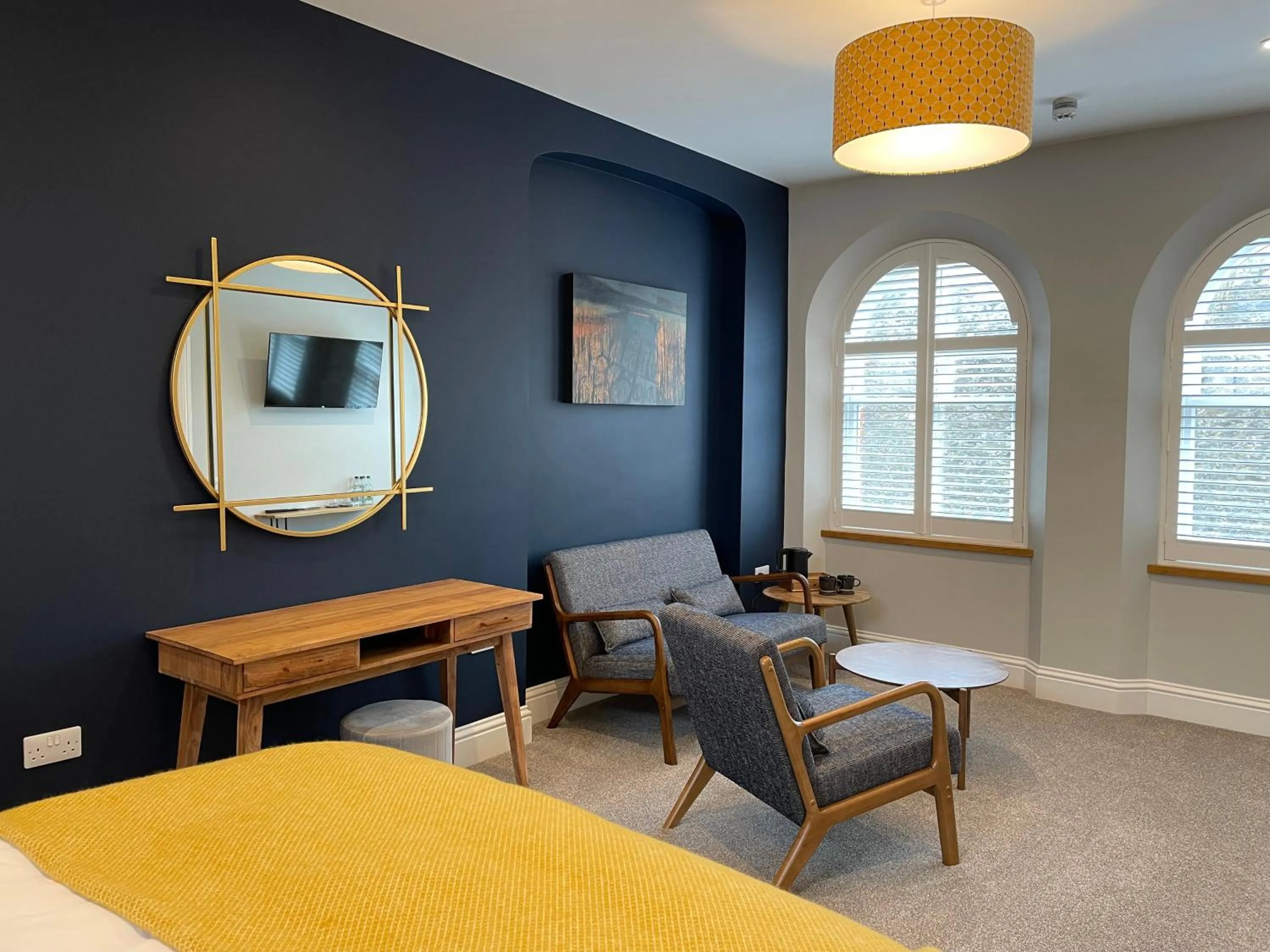 Seating area in Rooms at Allium
