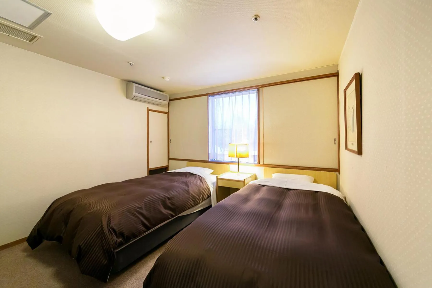 Photo of the whole room, Bed in Tateshina Grand Hotel Takinoyu