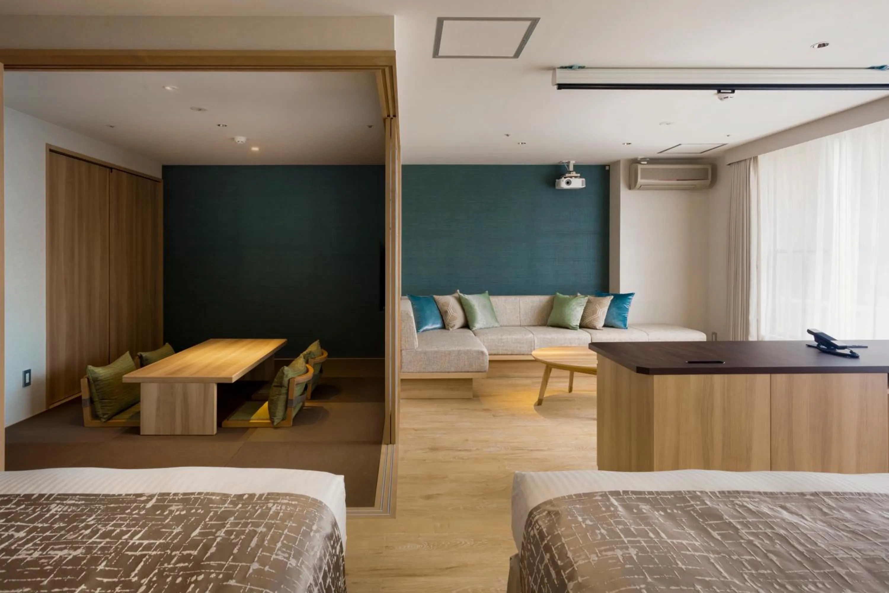 Photo of the whole room, Bed in Tateshina Grand Hotel Takinoyu