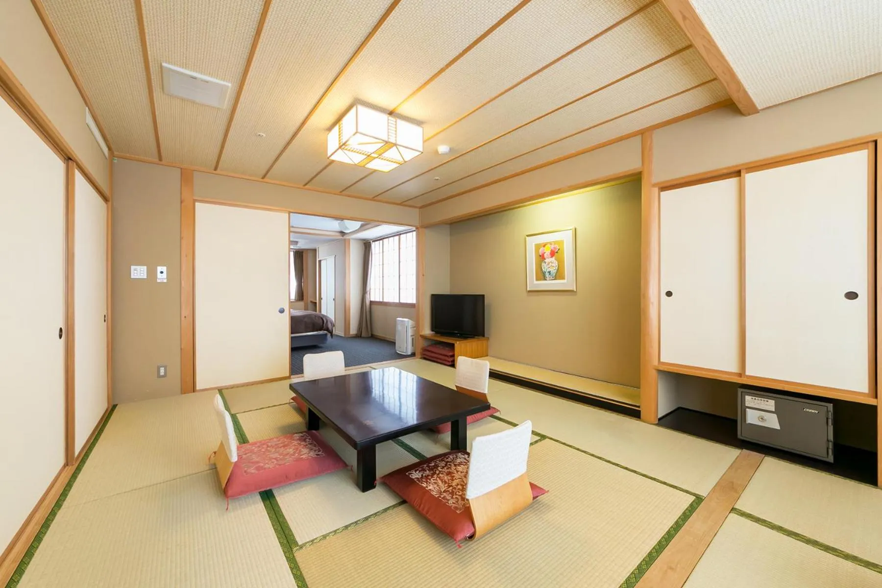 Photo of the whole room in Tateshina Grand Hotel Takinoyu