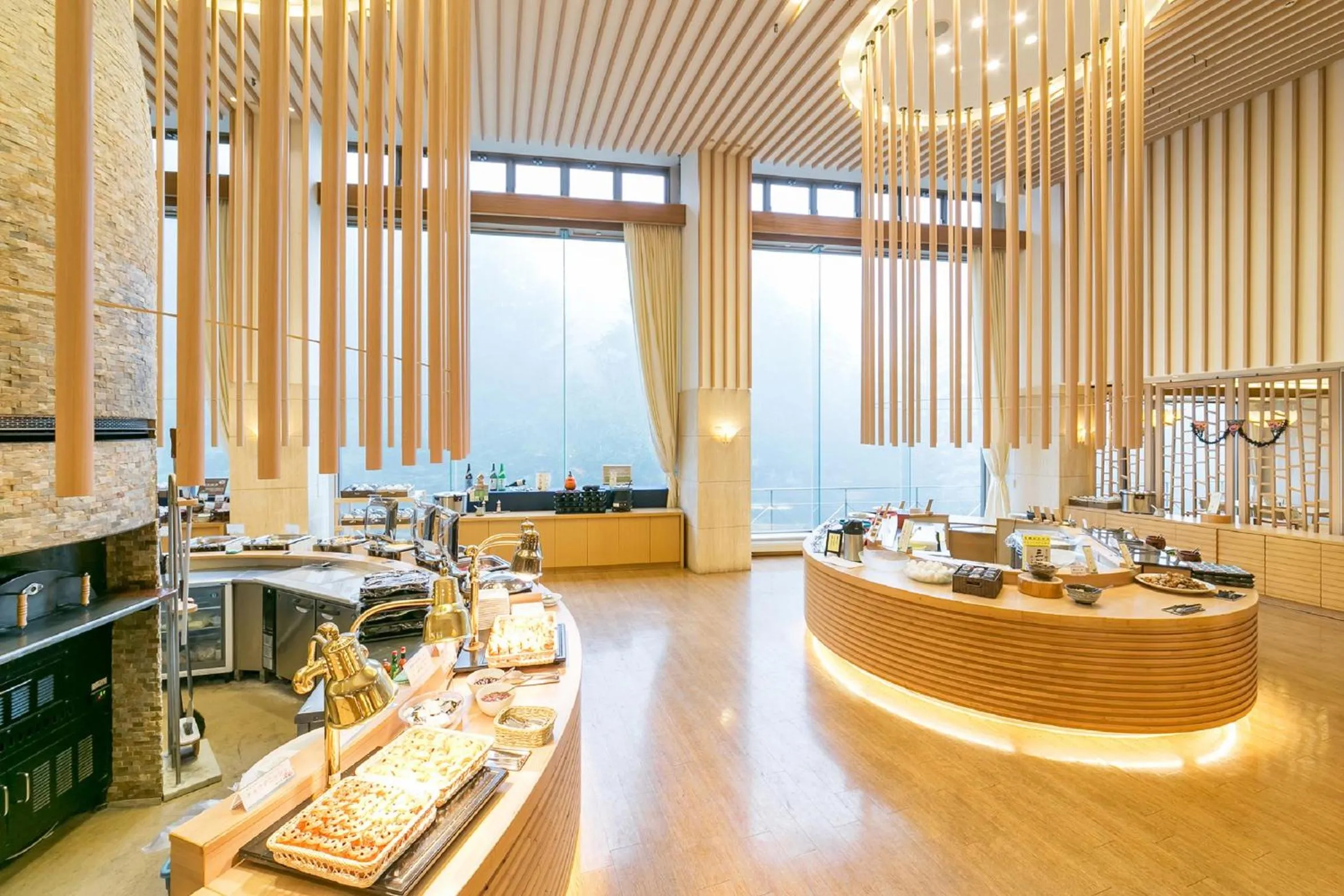 Buffet breakfast in Tateshina Grand Hotel Takinoyu