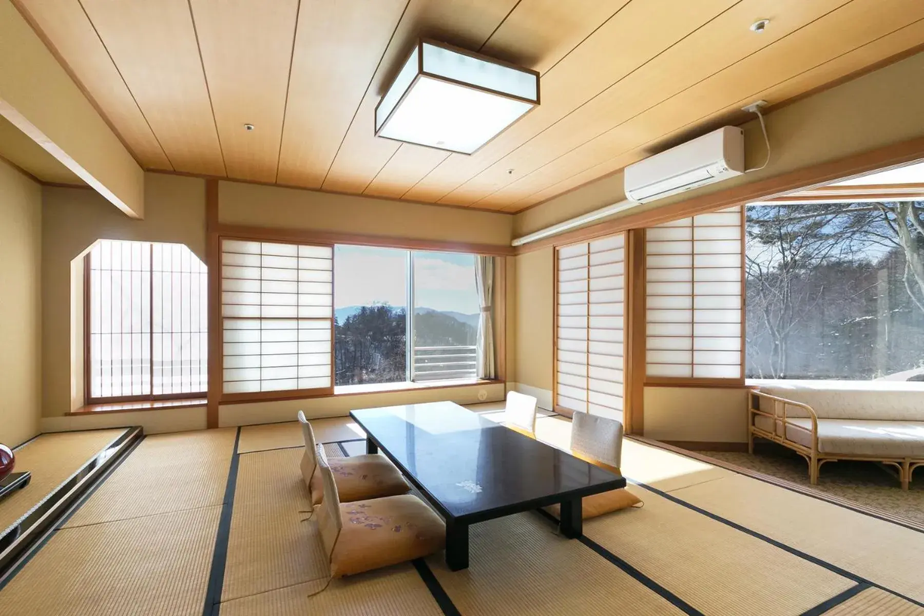 Executive Suite in Tateshina Grand Hotel Takinoyu Executive Suite in Tateshina Grand Hotel Takinoyu