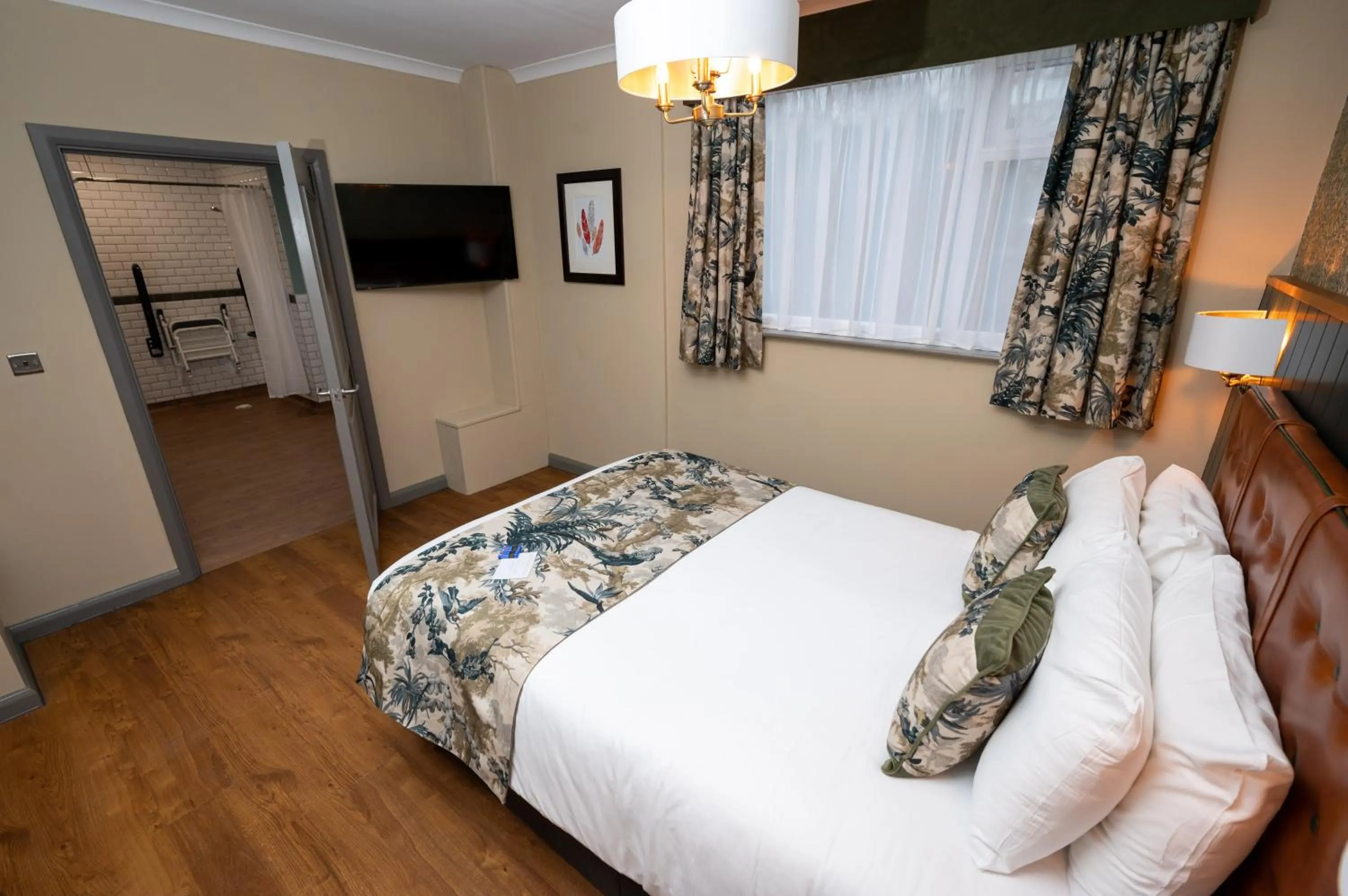 Bed in Riverside Hotel by Chef & Brewer Collection