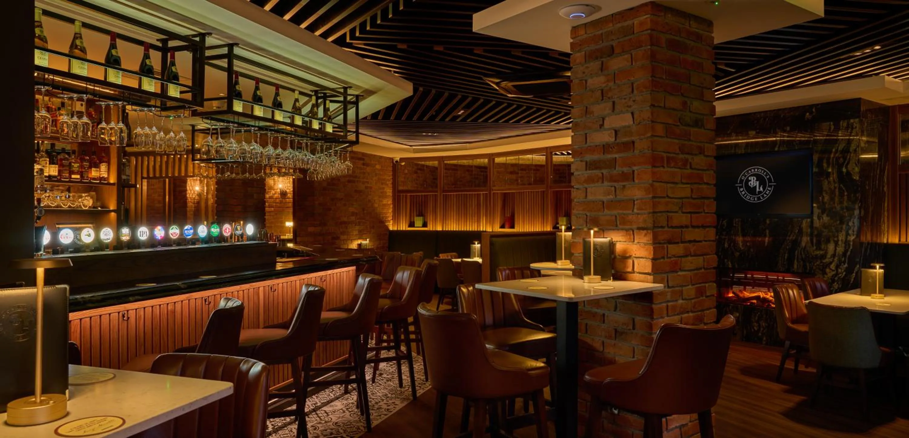 Lounge or bar in The James Hotel