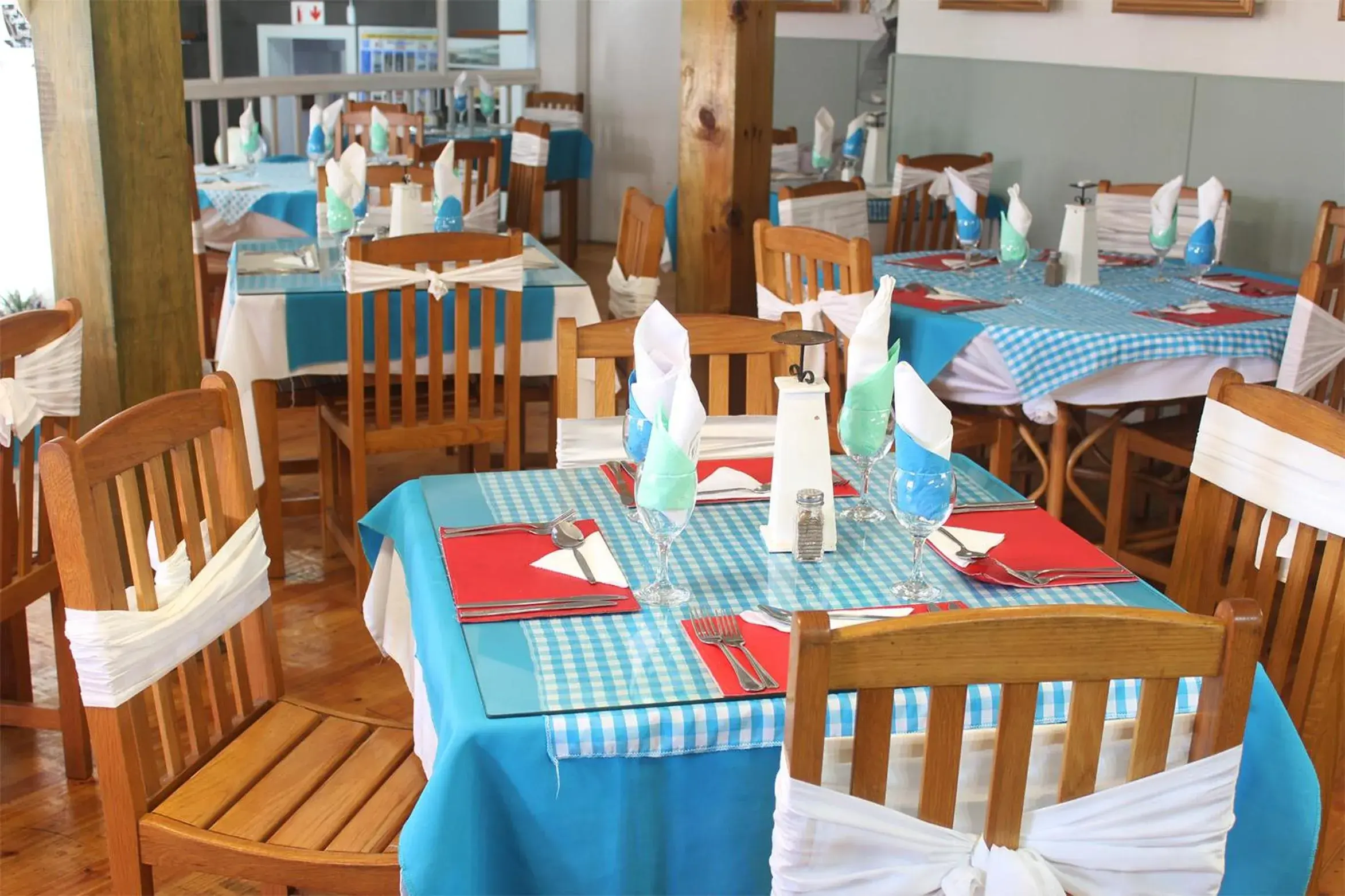 Restaurant/places to eat in Oceans Hotel & Self Catering Restaurant/places to eat in Oceans Hotel & Self Catering