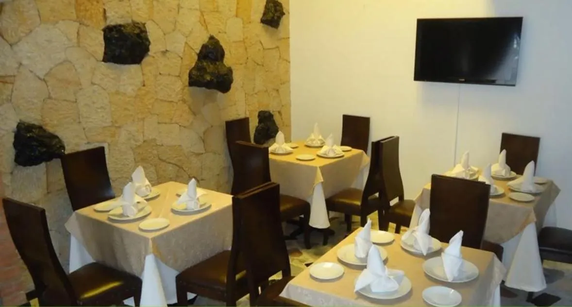 Restaurant/places to eat in Casa Coliving 121