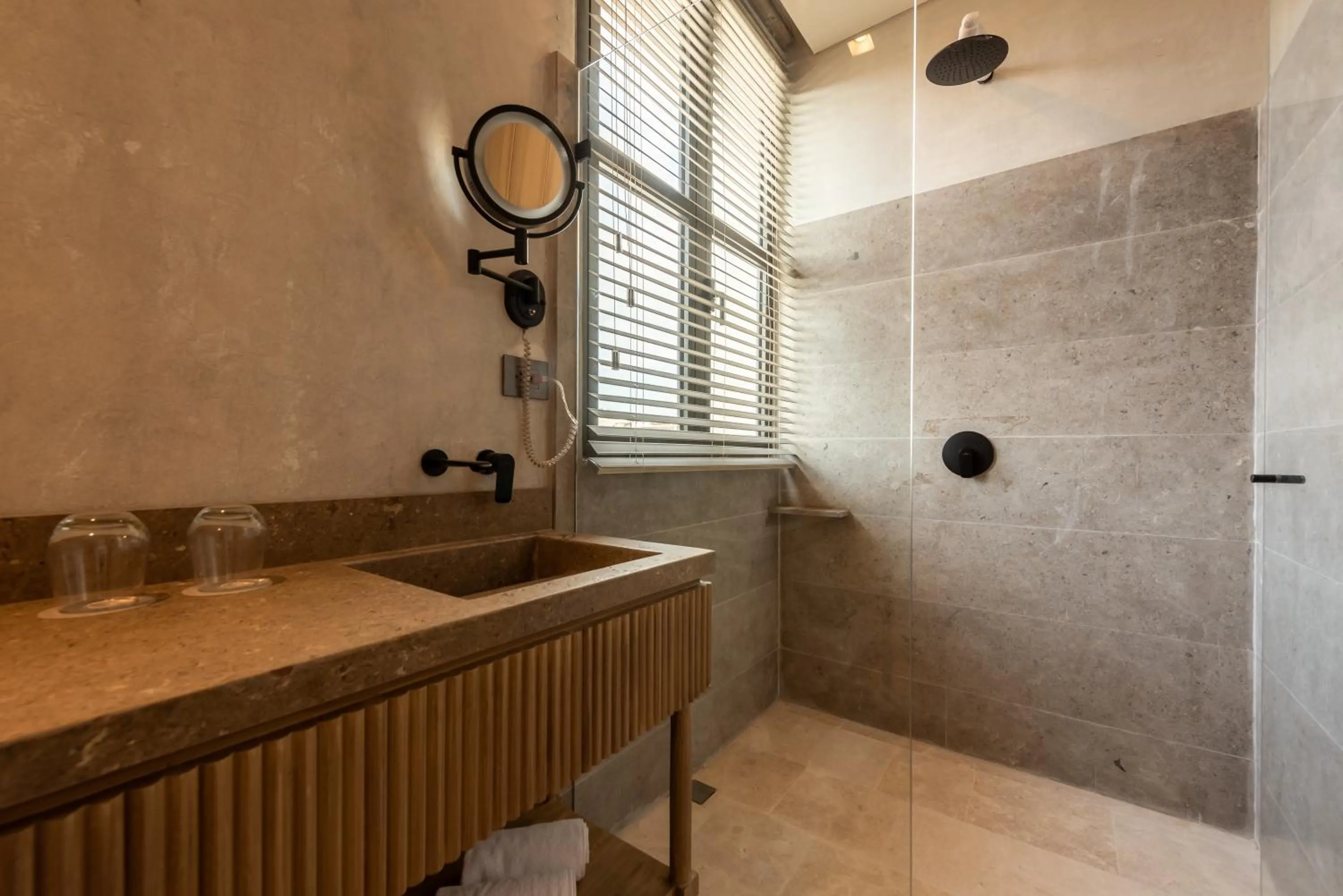 Shower in Cinco Quintas Hotel Boutique