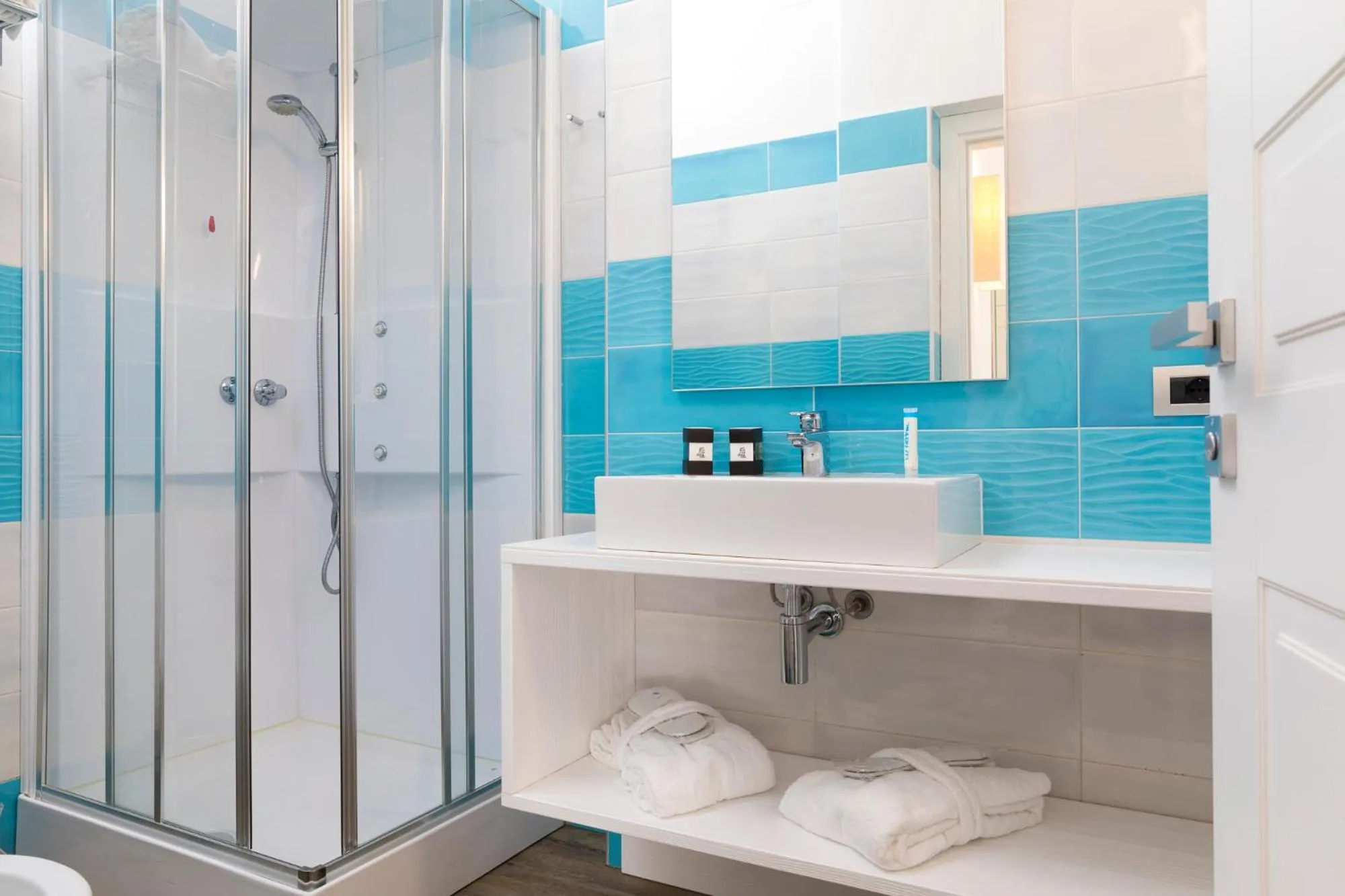 Bathroom in Lu' Hotel Maladroxia