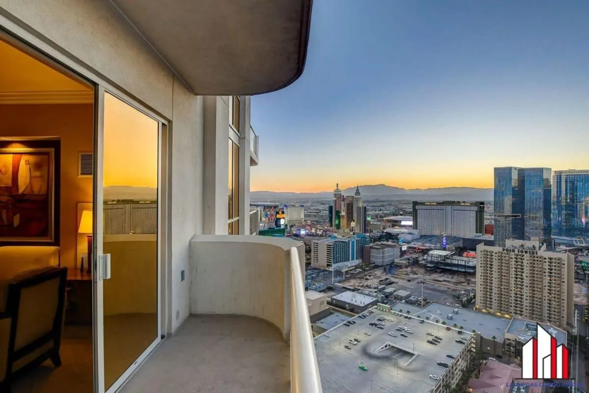MGM Signature-36-705 F1 Track & Strip View Balcony