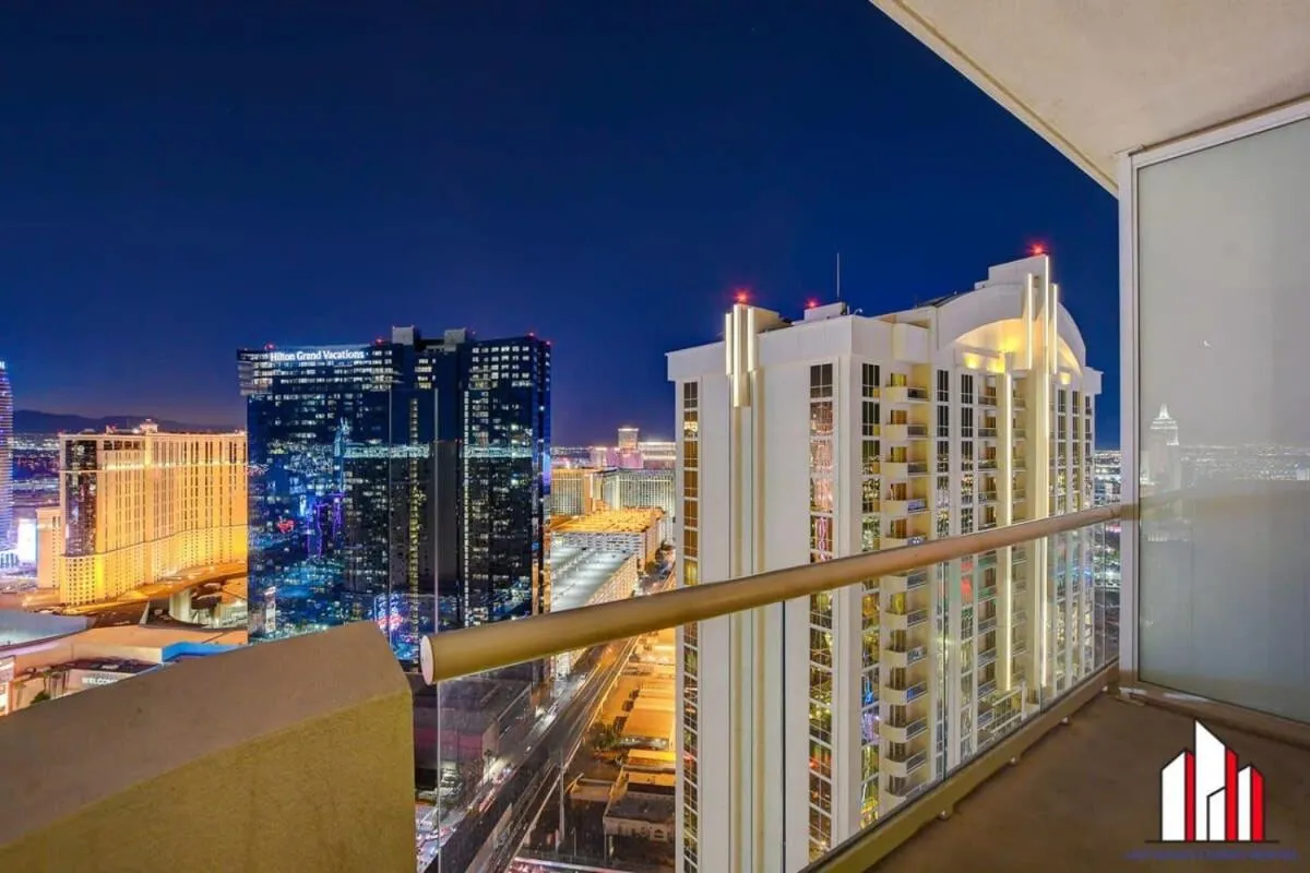 MGM Signature-36-705 F1 Track & Strip View Balcony