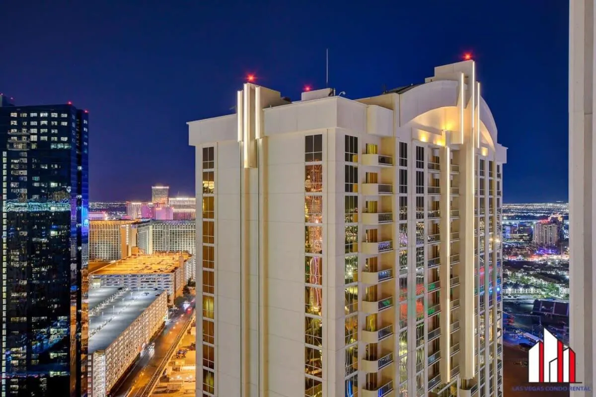 MGM Signature-36-705 F1 Track & Strip View Balcony