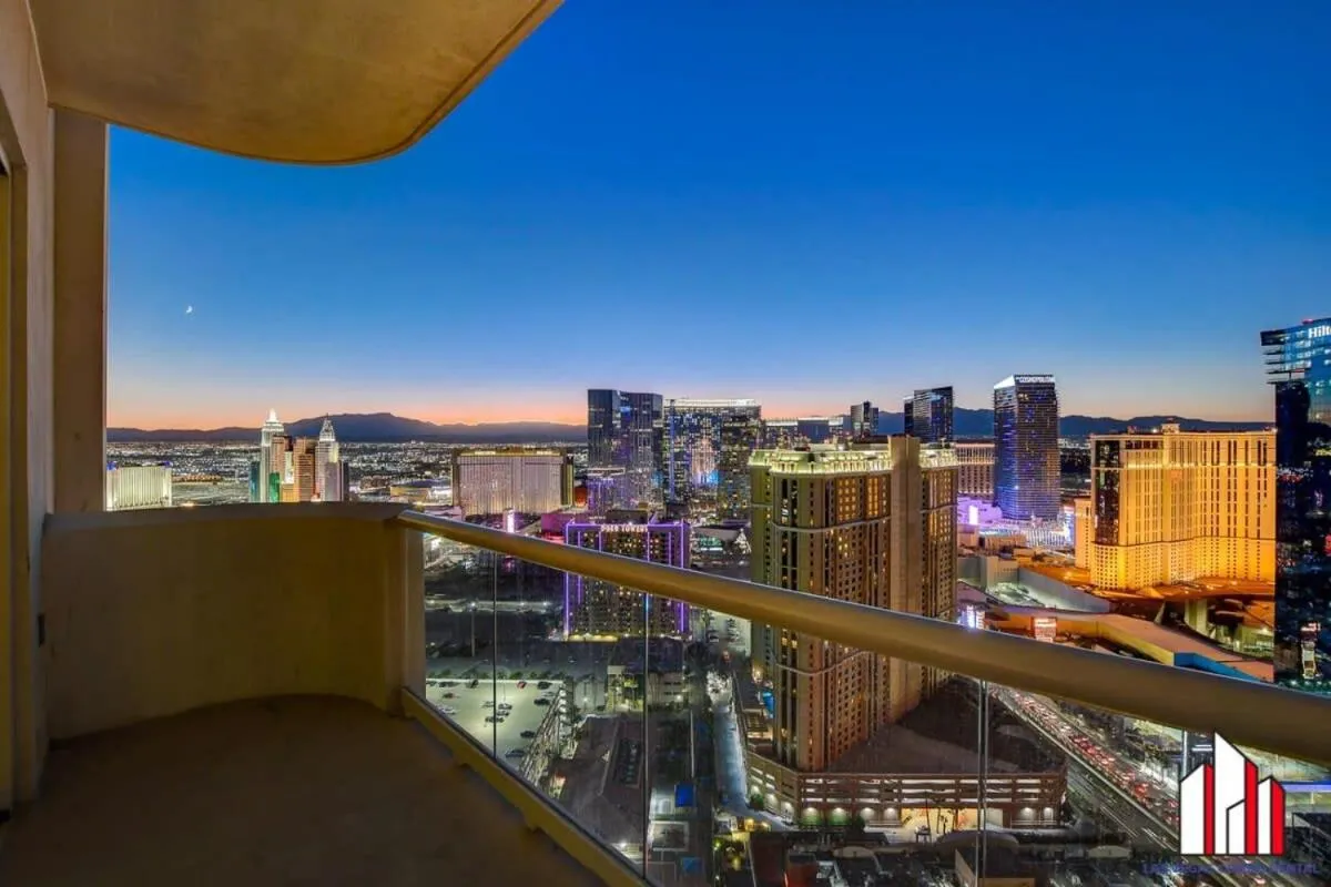 MGM Signature-36-705 F1 Track & Strip View Balcony