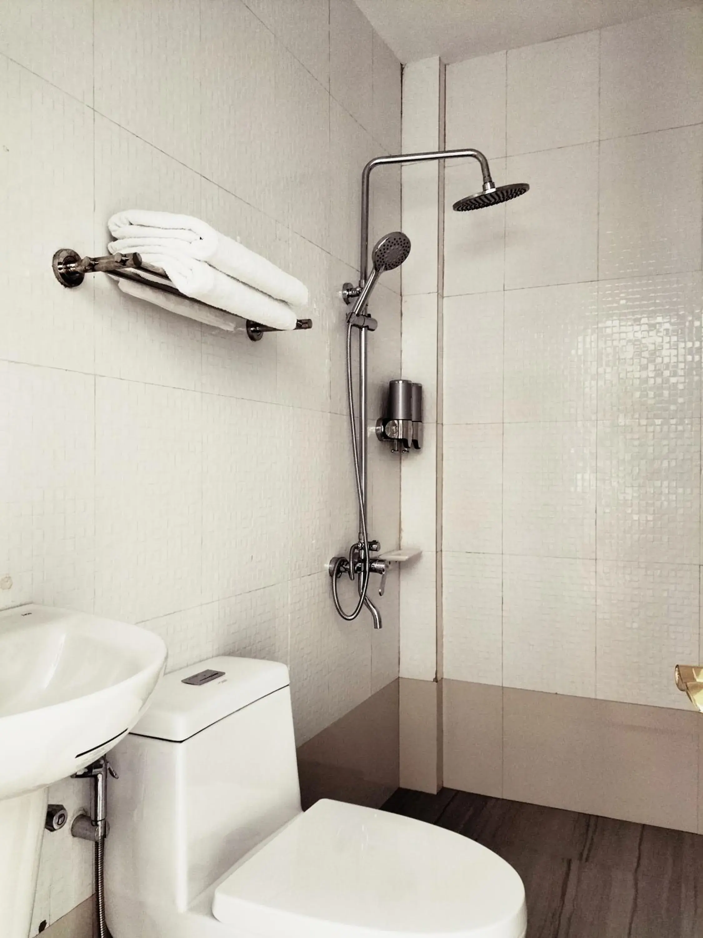 Standard Queen Room in Orange Pearl Beach Resort Standard Queen Room in Orange Pearl Beach Resort