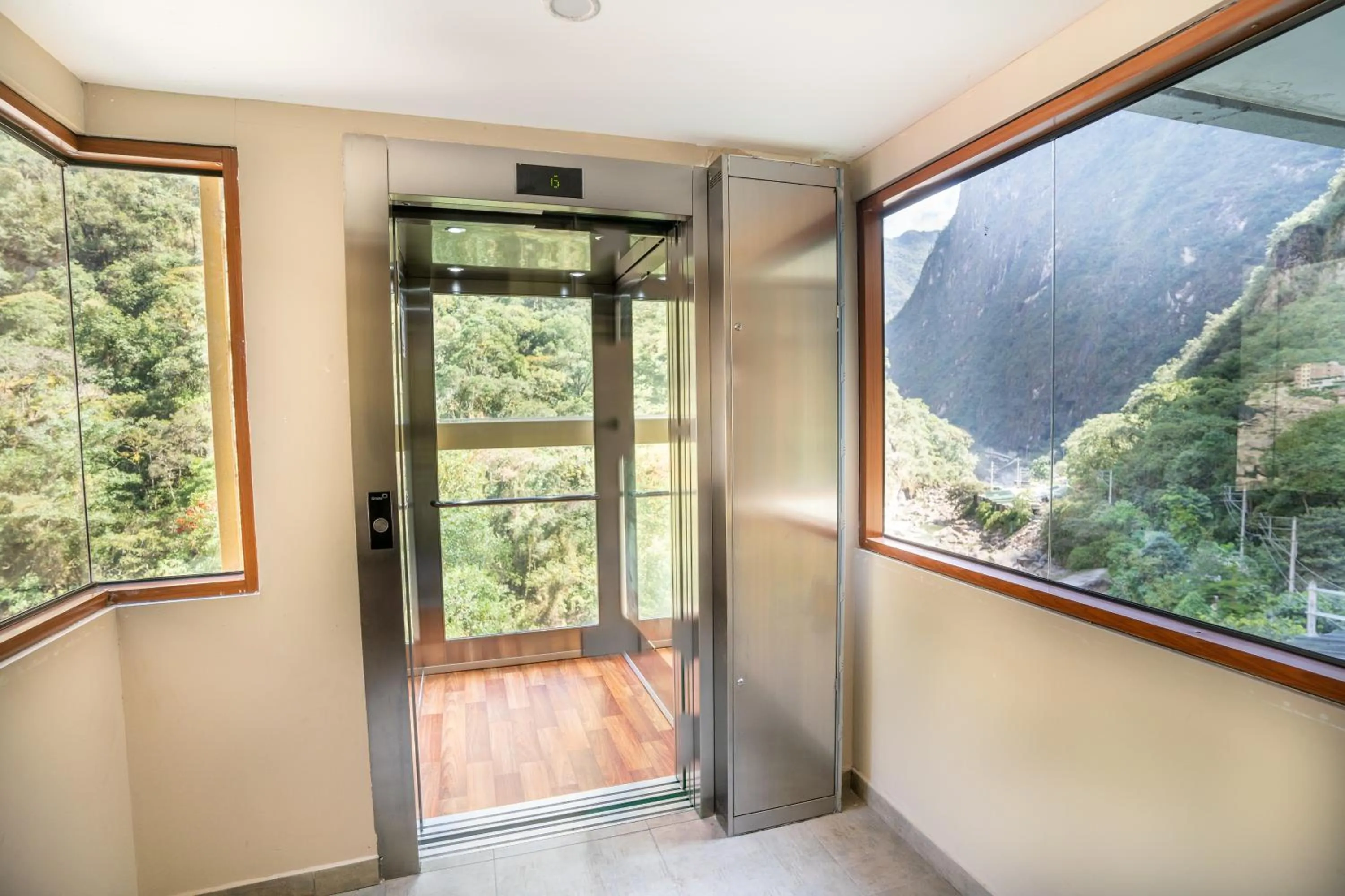 Day in Santuario Machupicchu