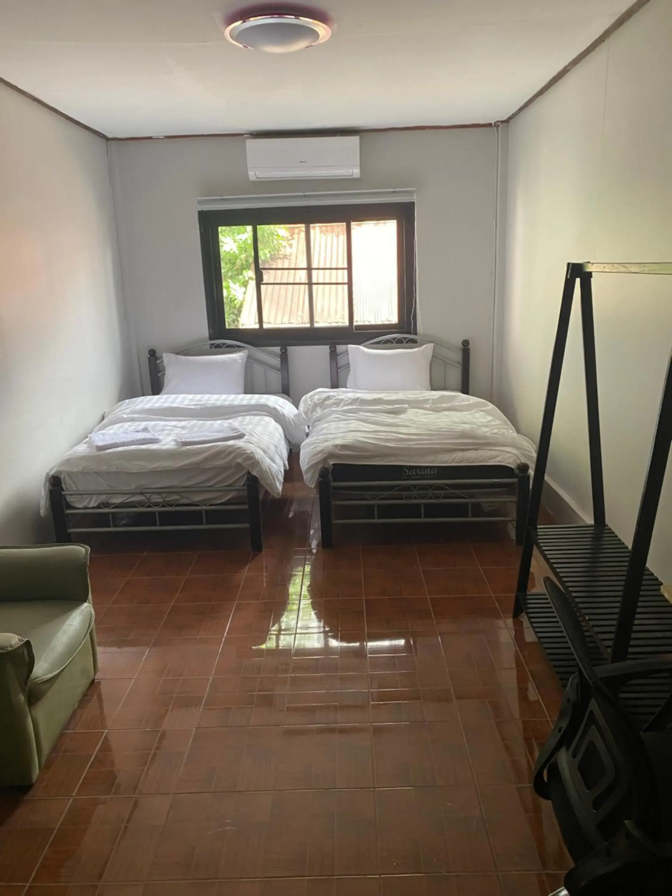 Double or Twin Room - single occupancy in Batman guesthouse Double or Twin Room - single occupancy in Batman guesthouse