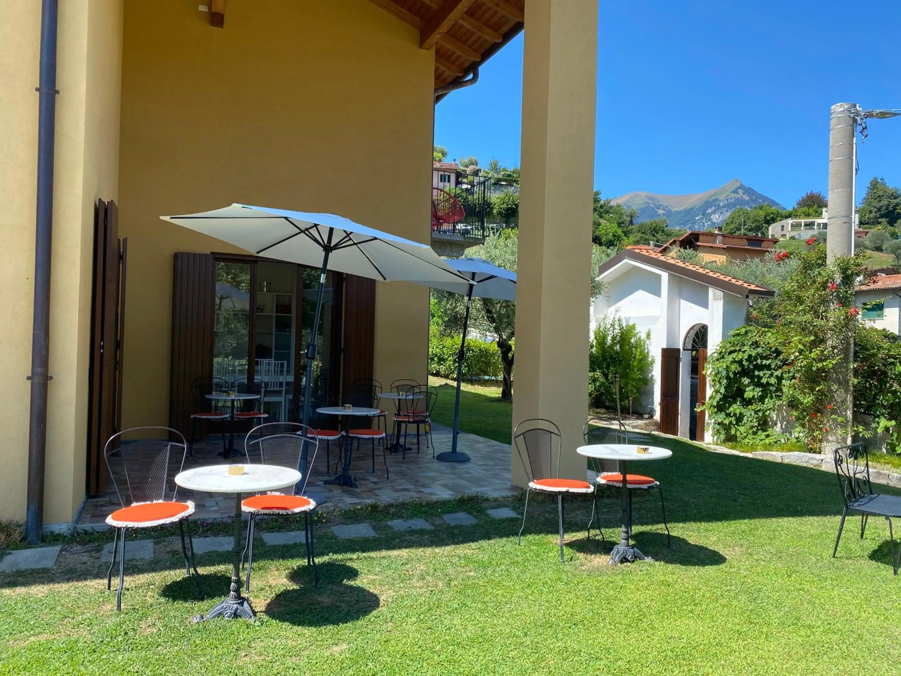 Property building in Charming Bellagio Boutique Hotel