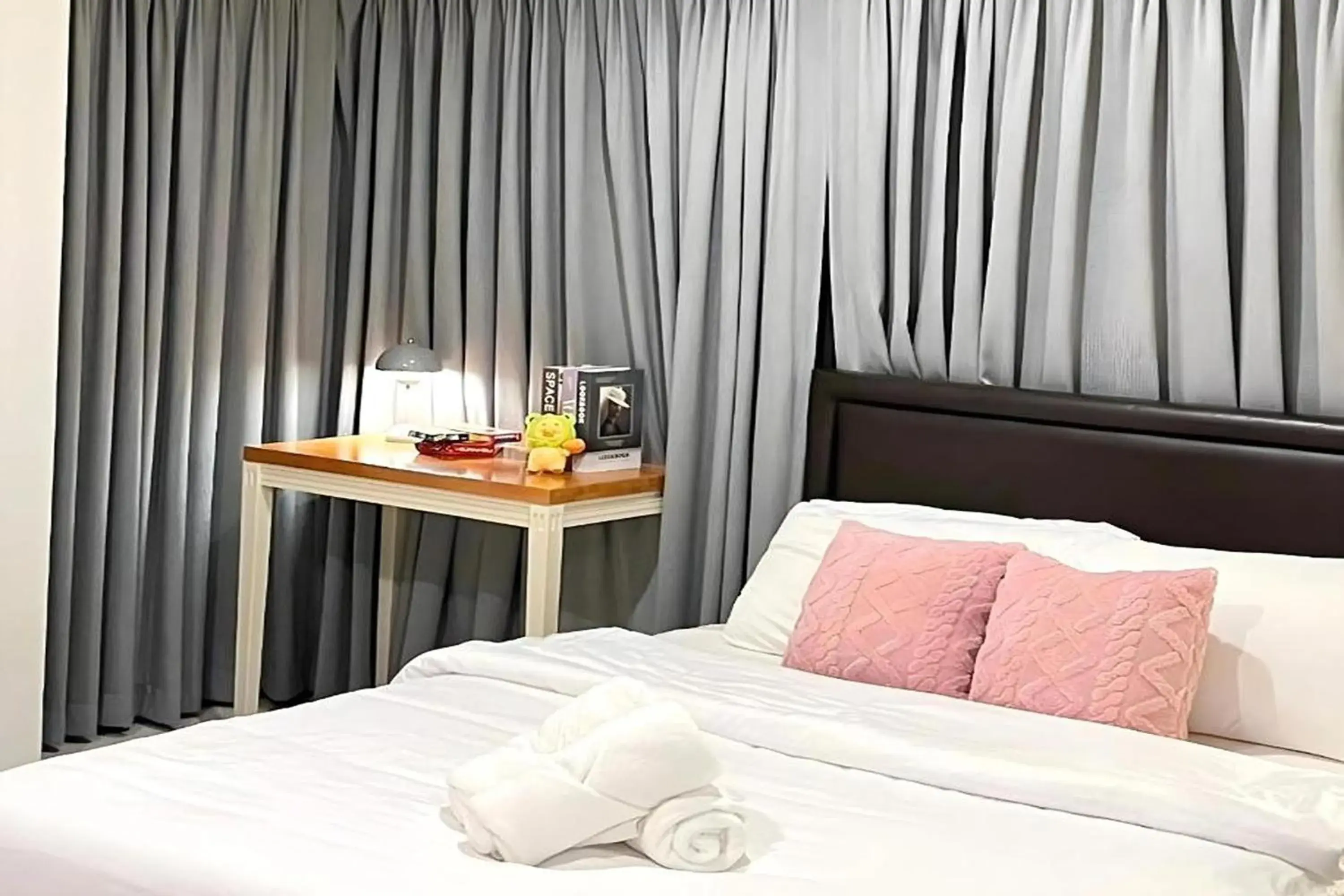 Photo of the whole room, Bed in BM Pool Villa Pattaya Photo of the whole room, Bed in BM Pool Villa Pattaya