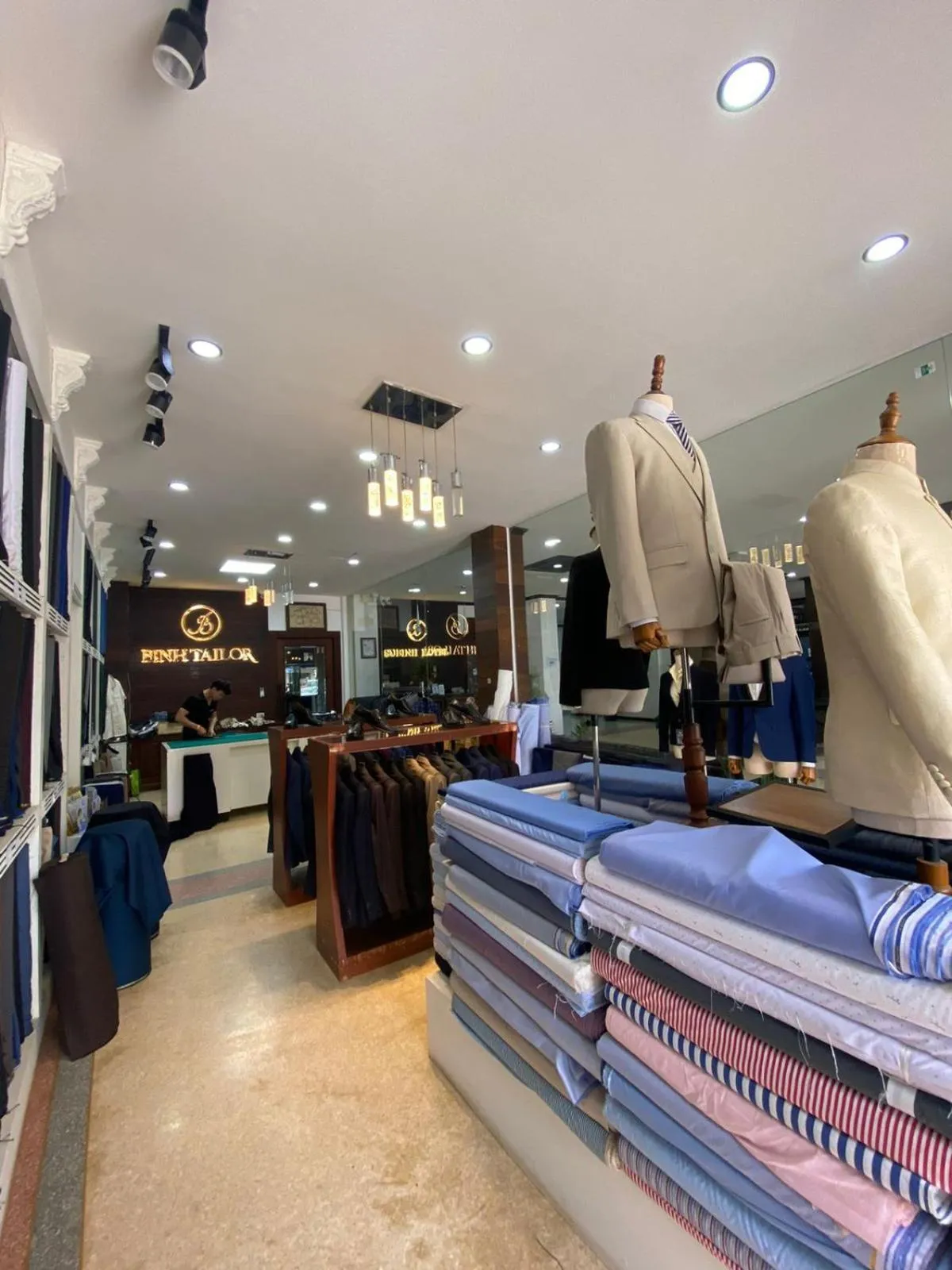 SUBINH HOTEL AND RESTAURANT