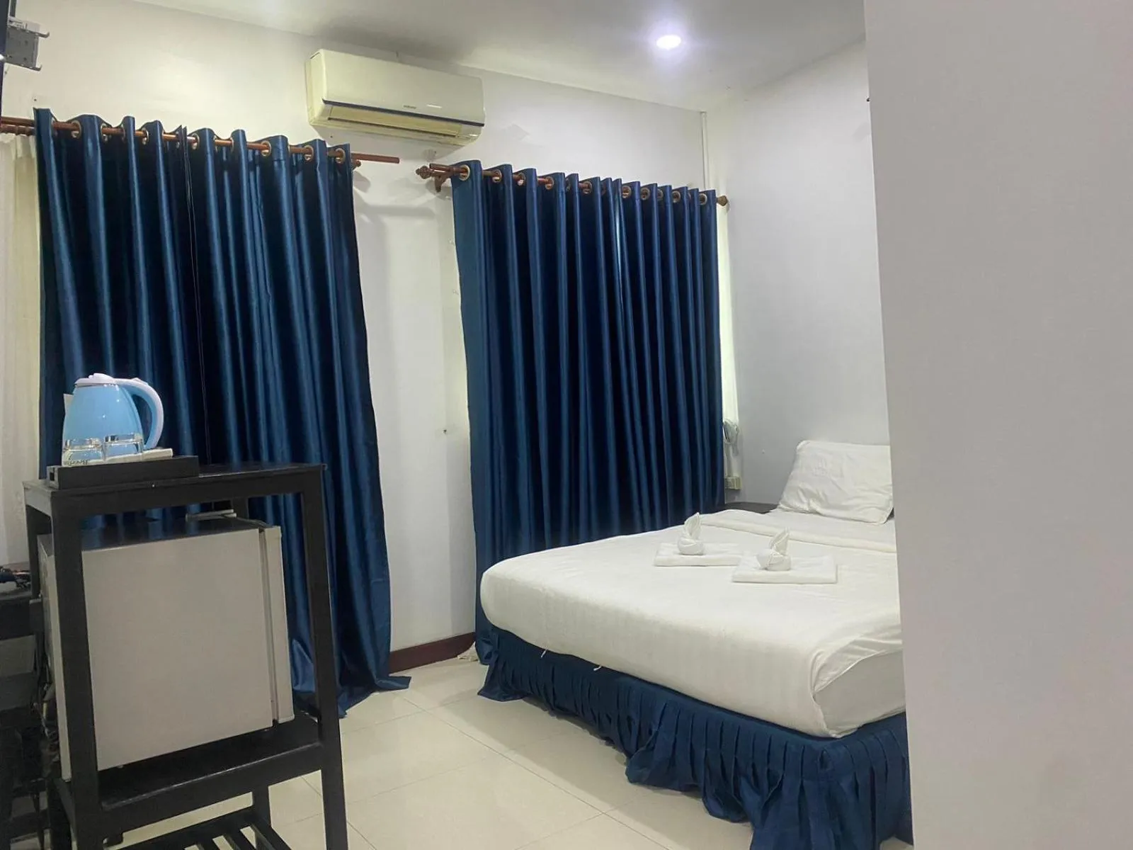 Bed in SUBINH HOTEL AND RESTAURANT