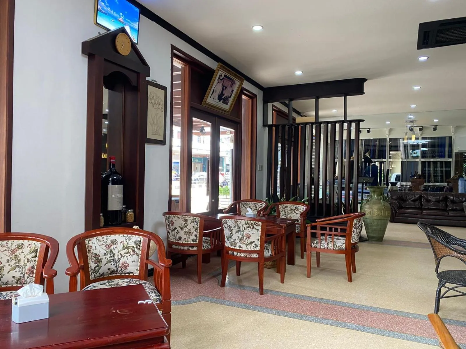 Living room in SUBINH HOTEL AND RESTAURANT