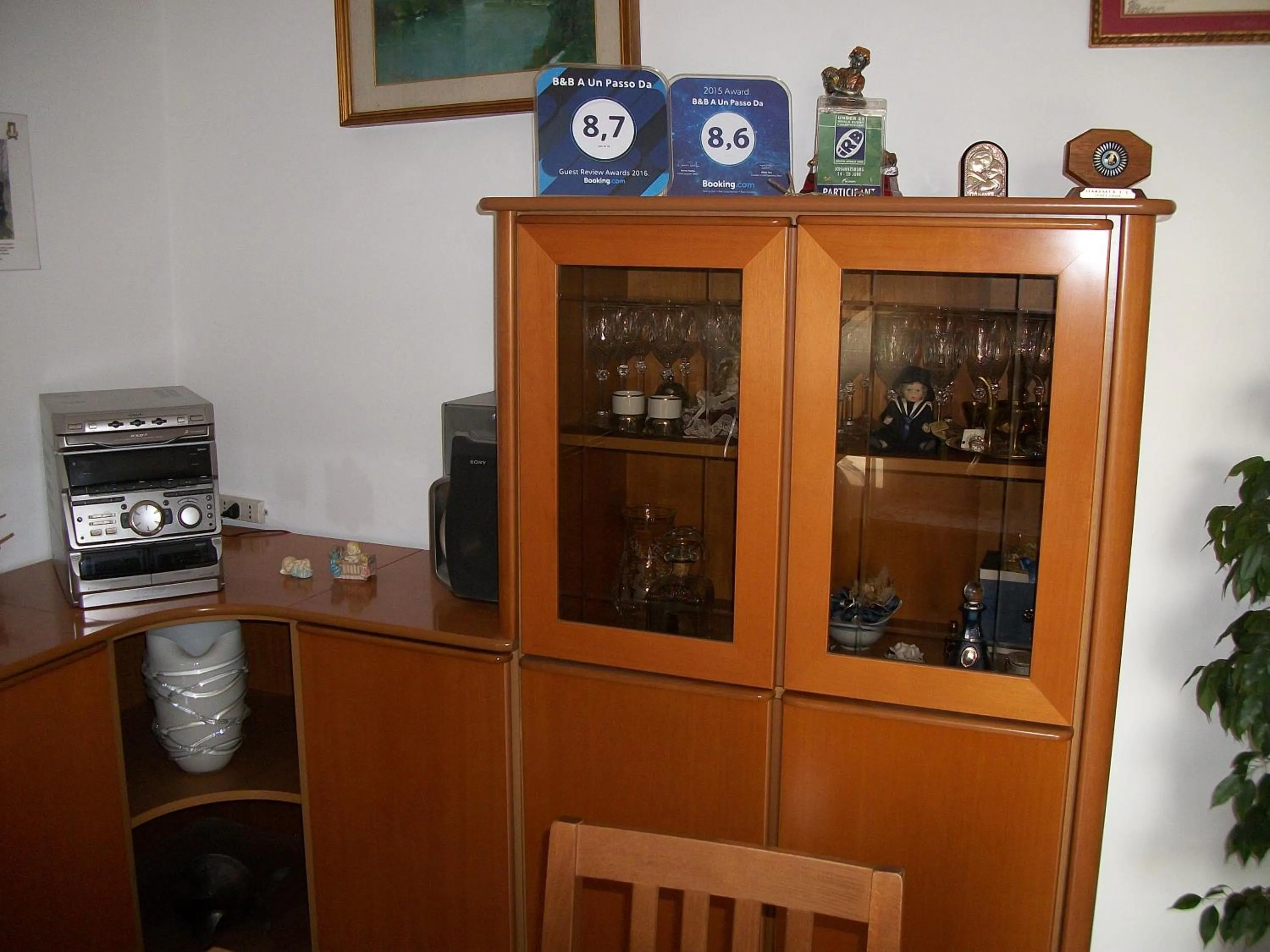 Communal lounge/ TV room in B&B A Un Passo Da