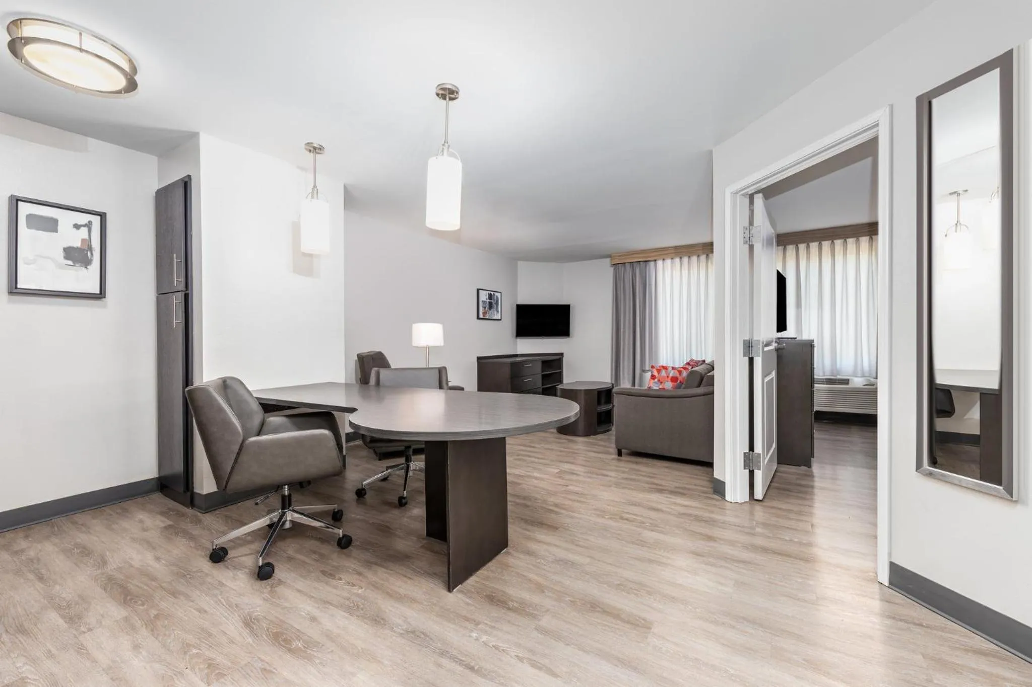 Photo of the whole room in Candlewood Suites Midland by IHG