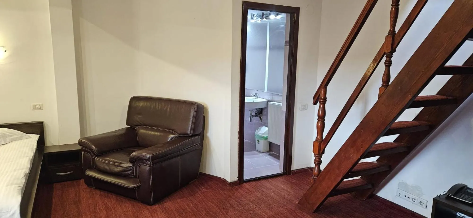 Bathroom in Hotel Bran Stoker