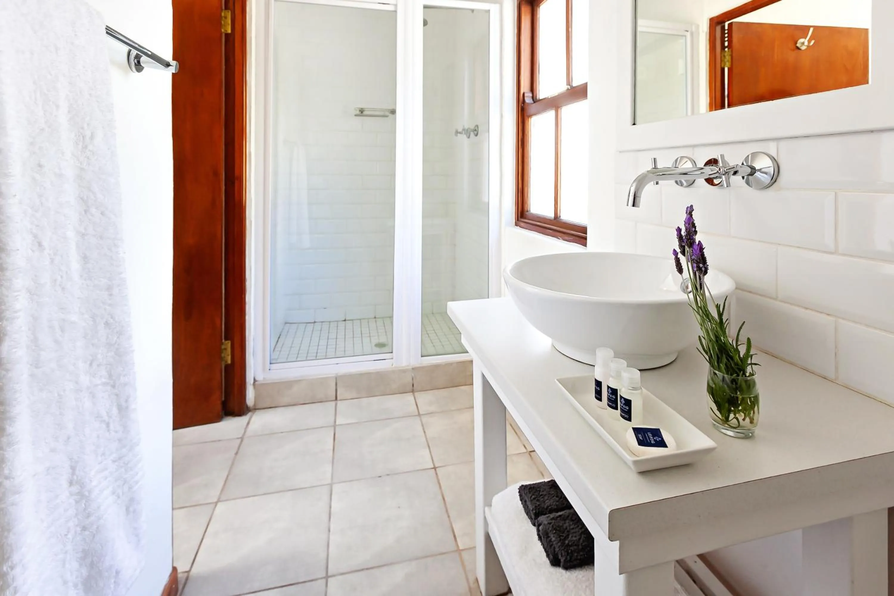 Shower in Leipzig Country House & Winery