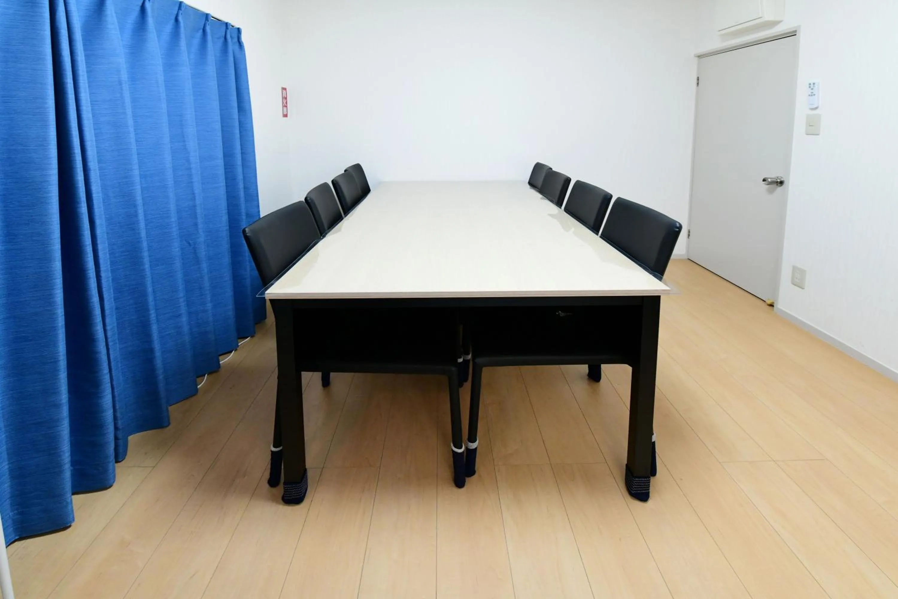 Dining area in JH Yellow Guest House