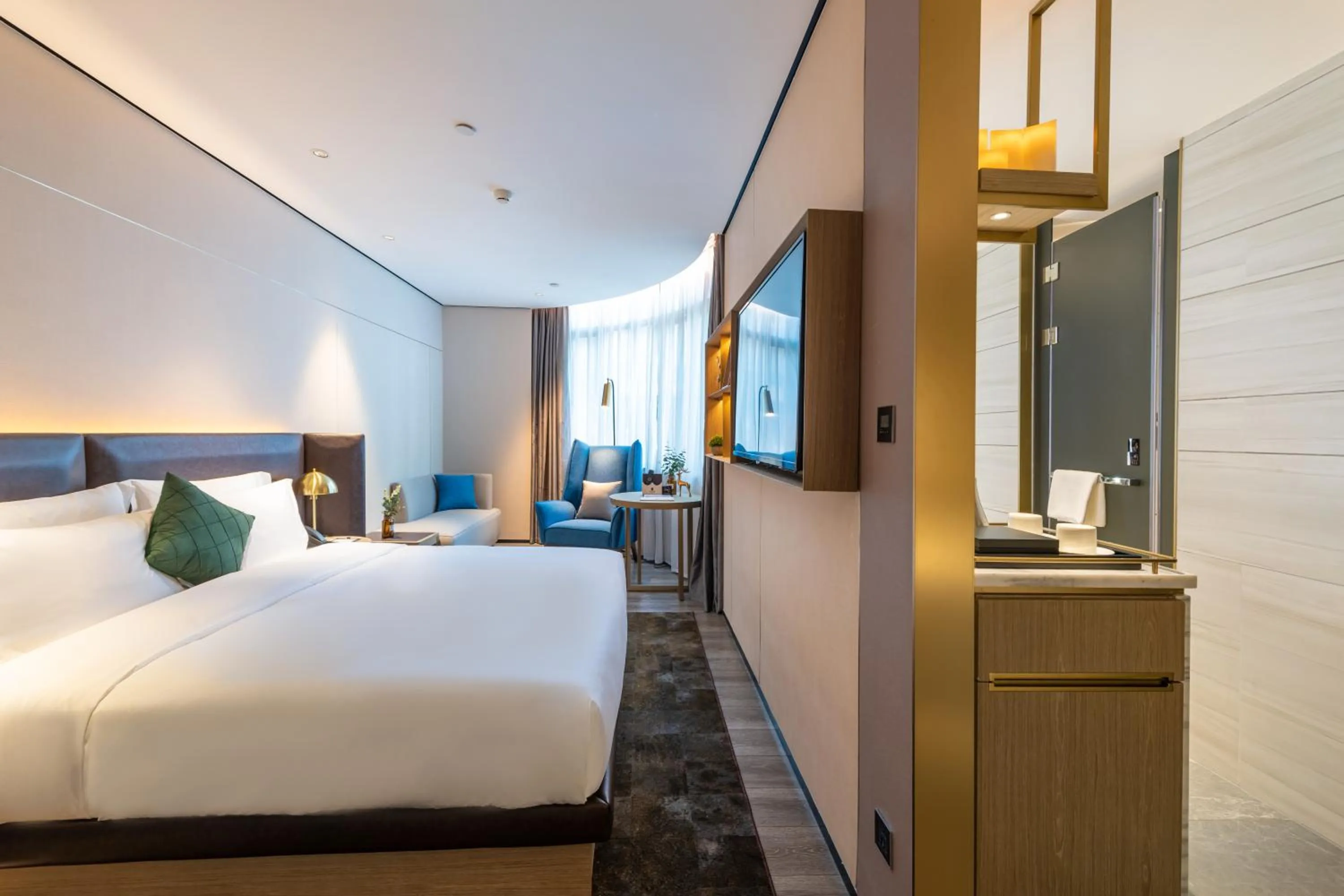 Bed in Echarm Plus International Hotel Ouzhuang Metro Station Branch - Free Deliver Service to Canton Fair Complex During Canton Fair Period