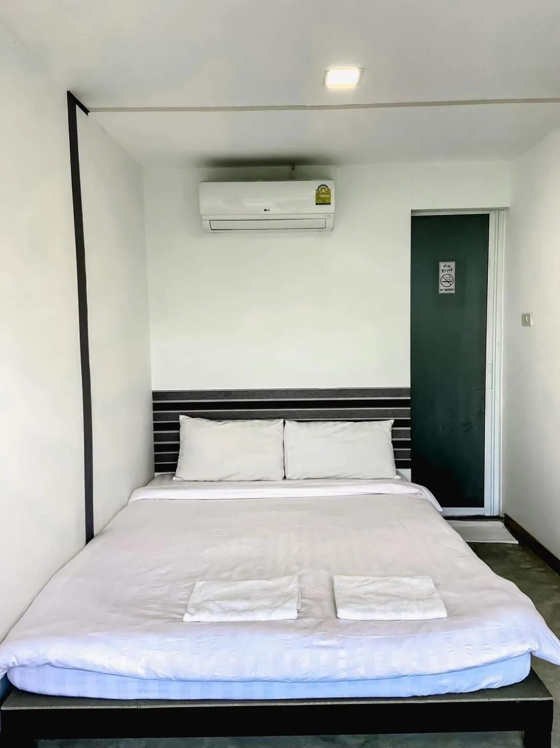 Bed in innbox Chiangmai Hotel