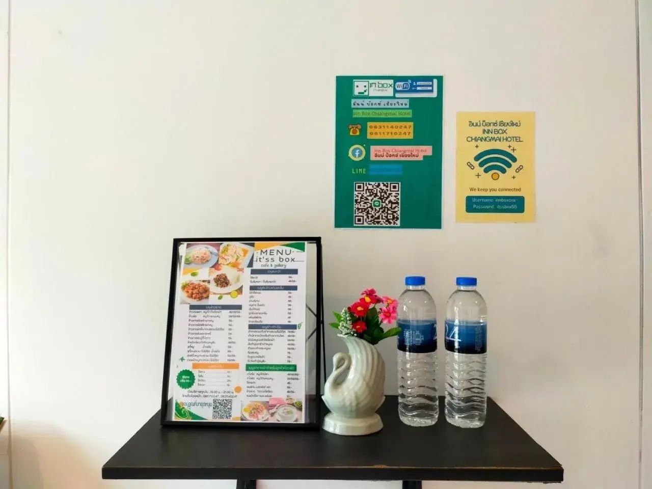 Deluxe Double Room with Shower in innbox Chiangmai Hotel Deluxe Double Room with Shower in innbox Chiangmai Hotel