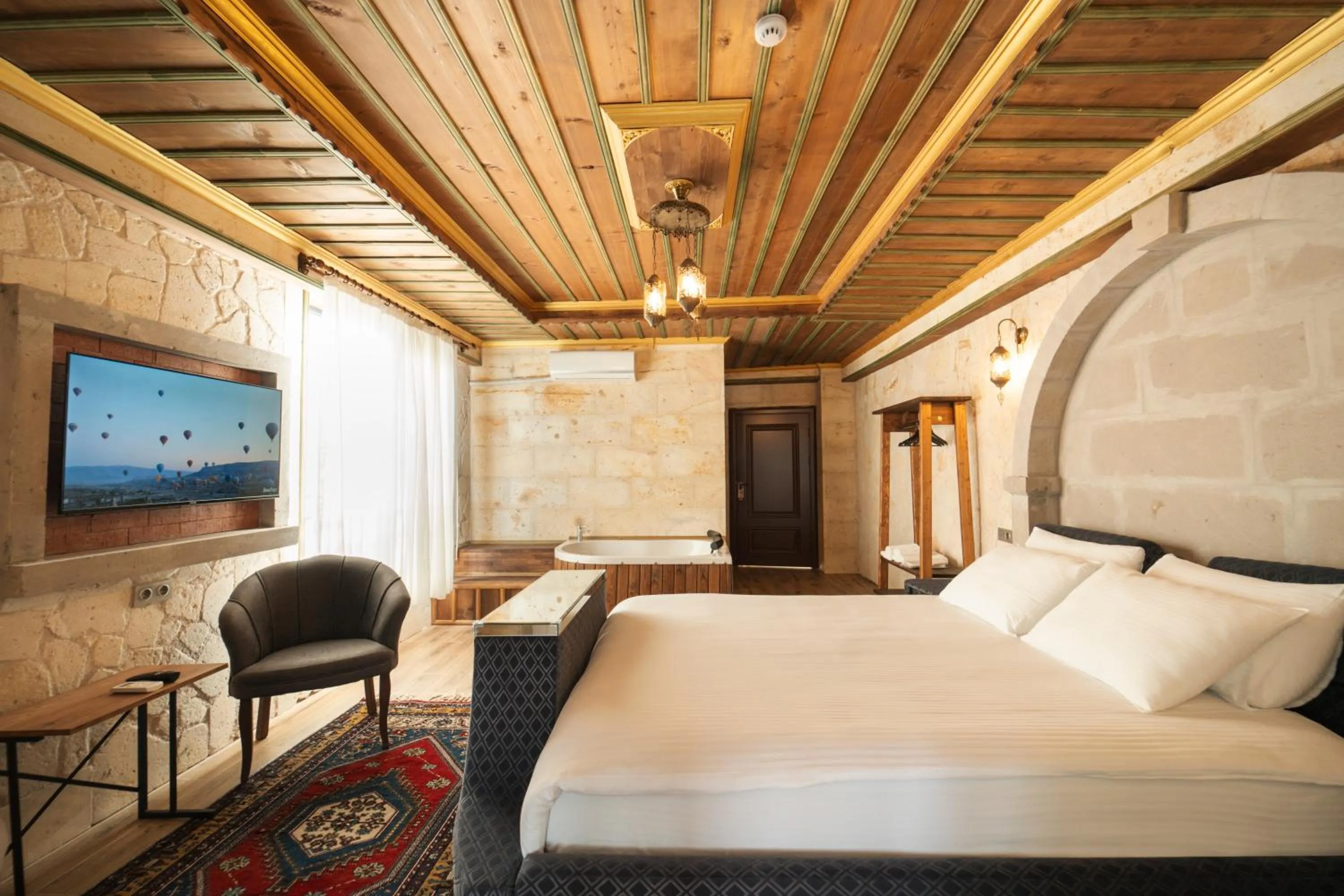 Communal lounge/ TV room, Bed in İncebey Konak Cappadocia