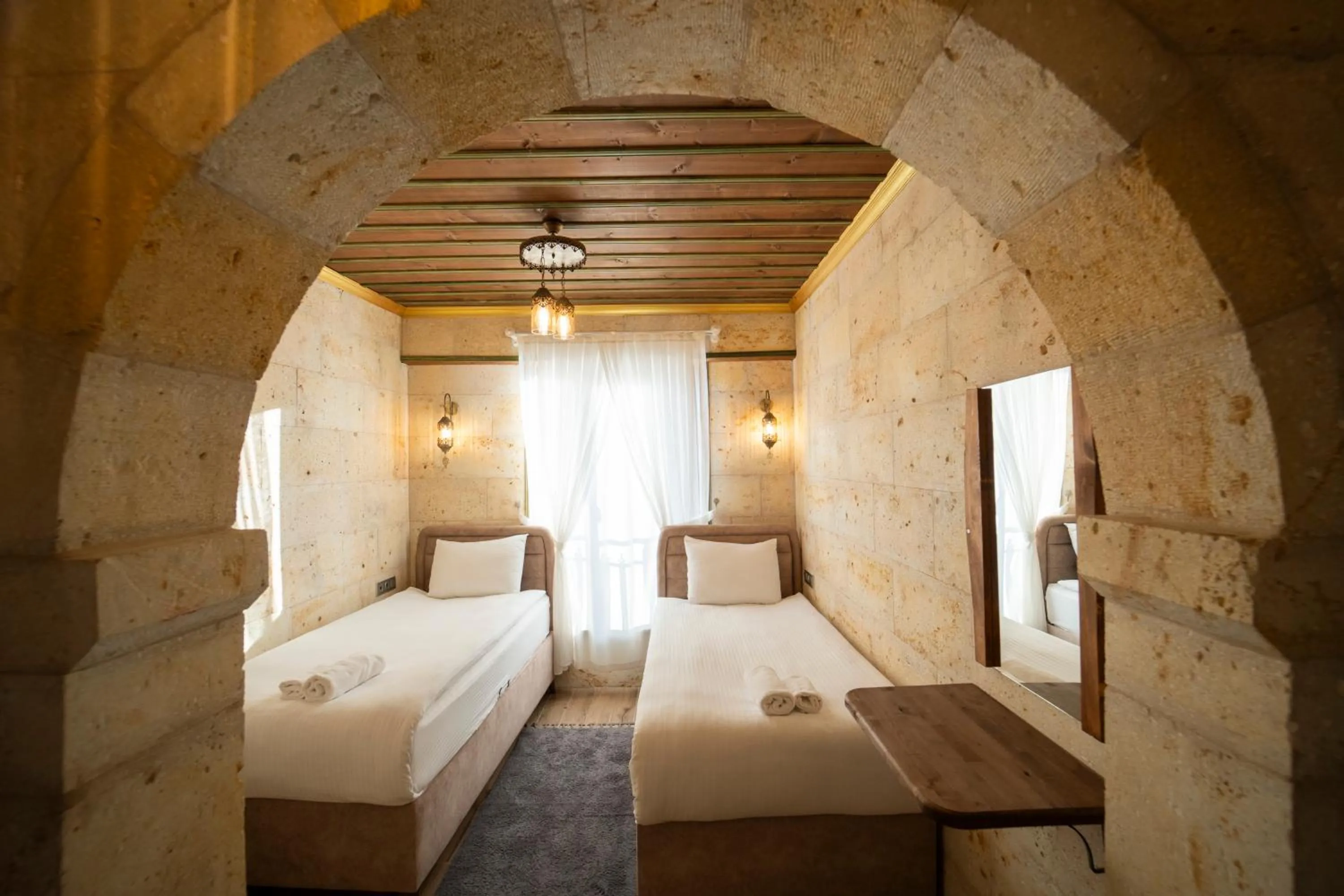 Bed in İncebey Konak Cappadocia