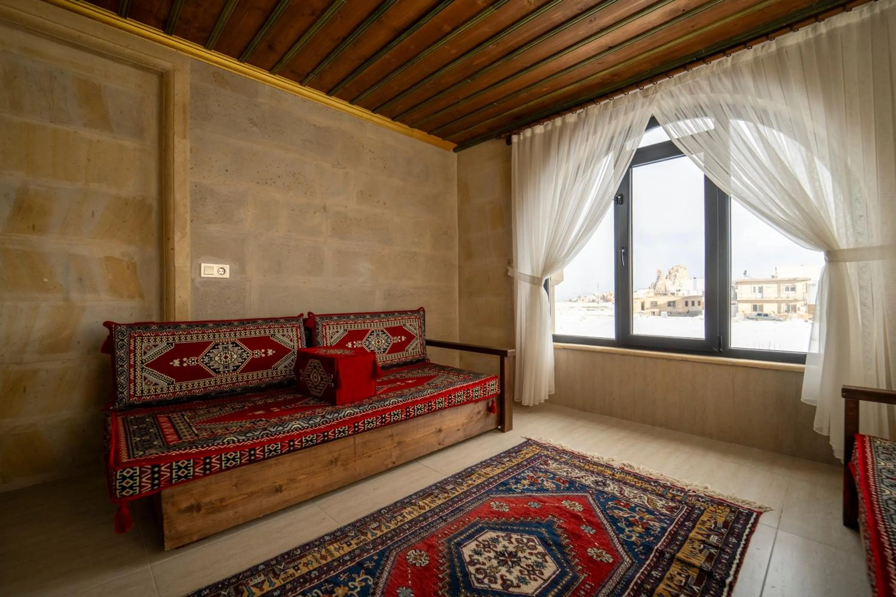 Bed in İncebey Konak Cappadocia