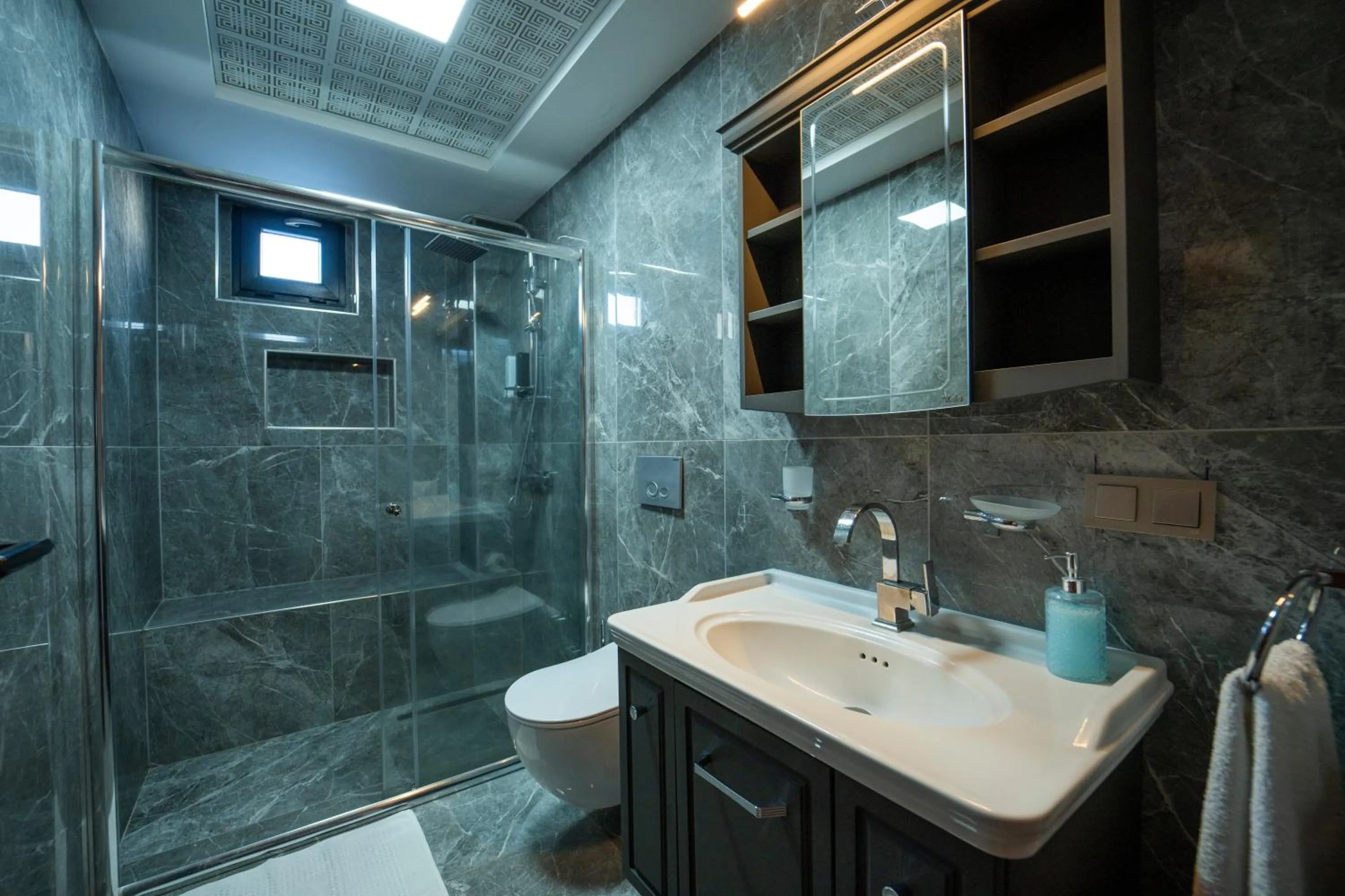 Shower in İncebey Konak Cappadocia