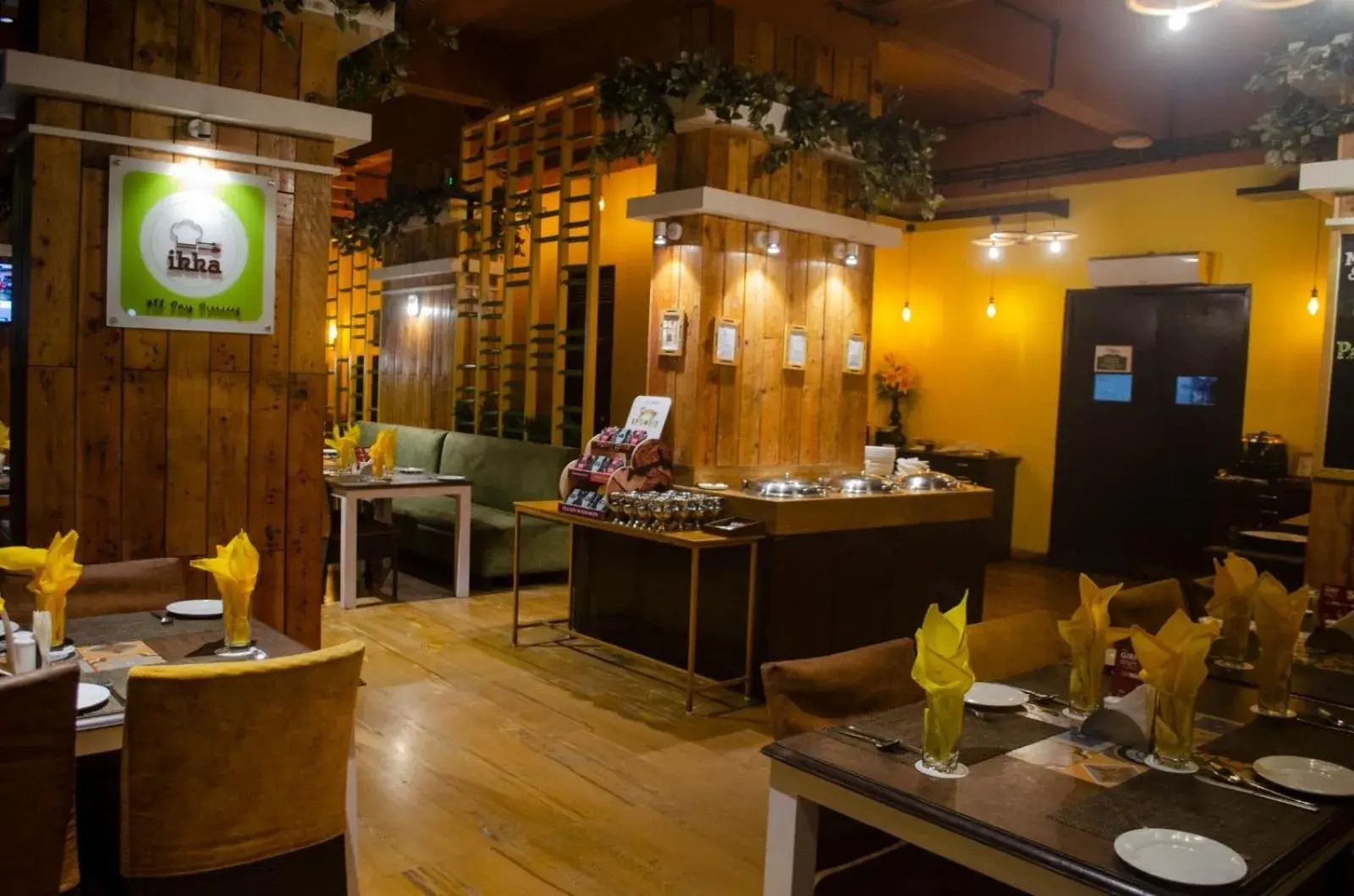 Restaurant/places to eat in Pallavi aVIDA Restaurant/places to eat in Pallavi aVIDA