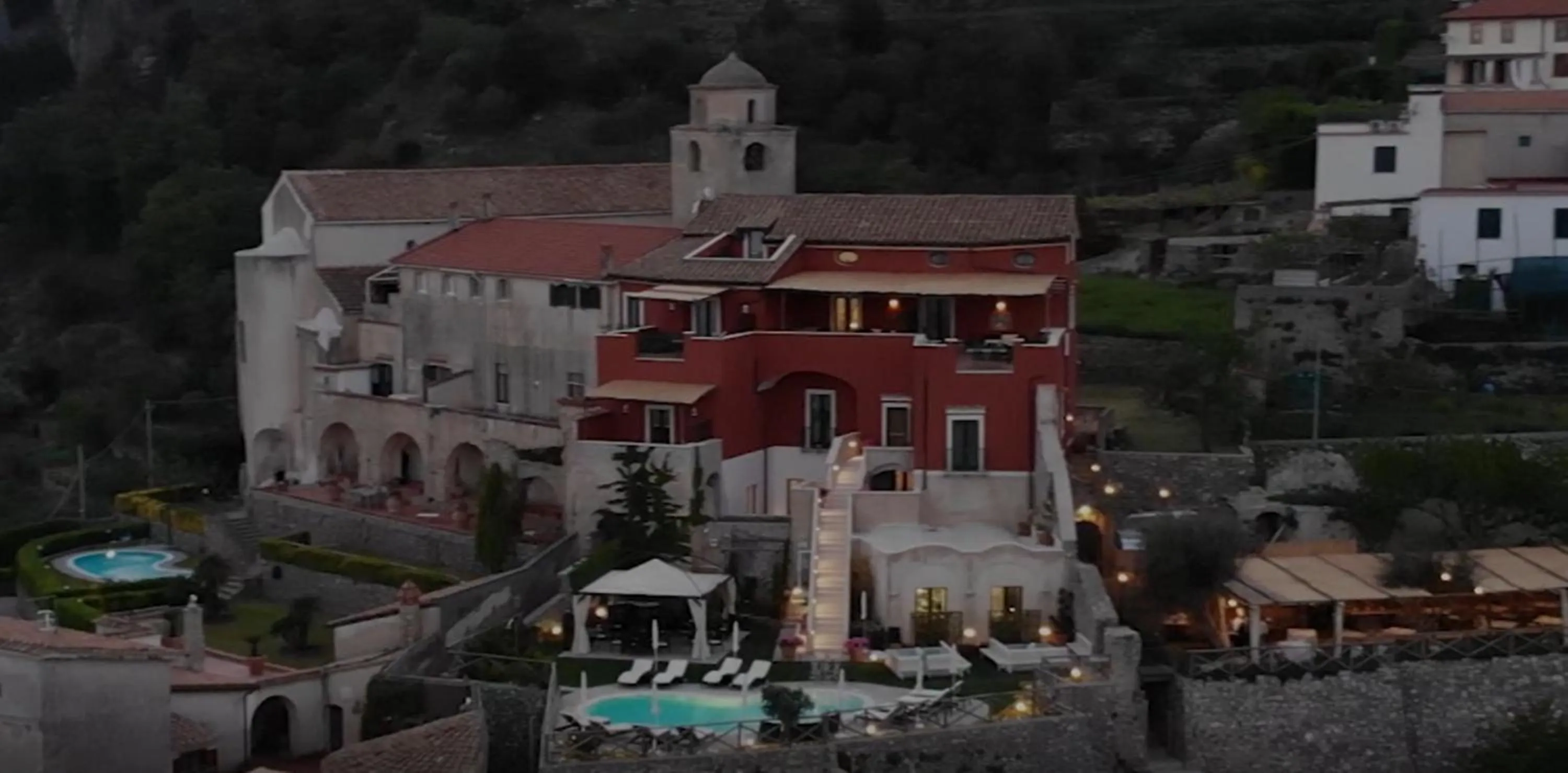 Property building in Palazzo Pascal