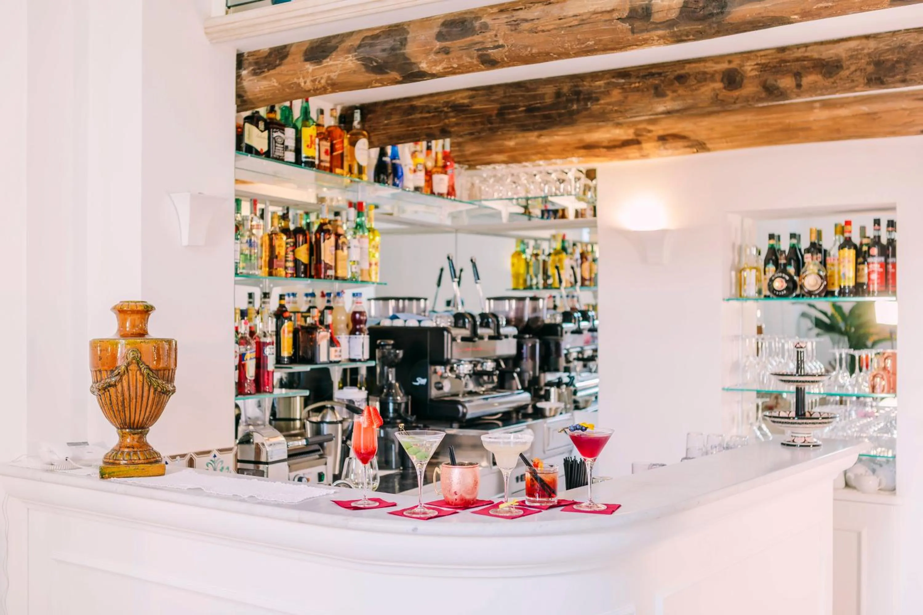 Lounge or bar in Palazzo Pascal