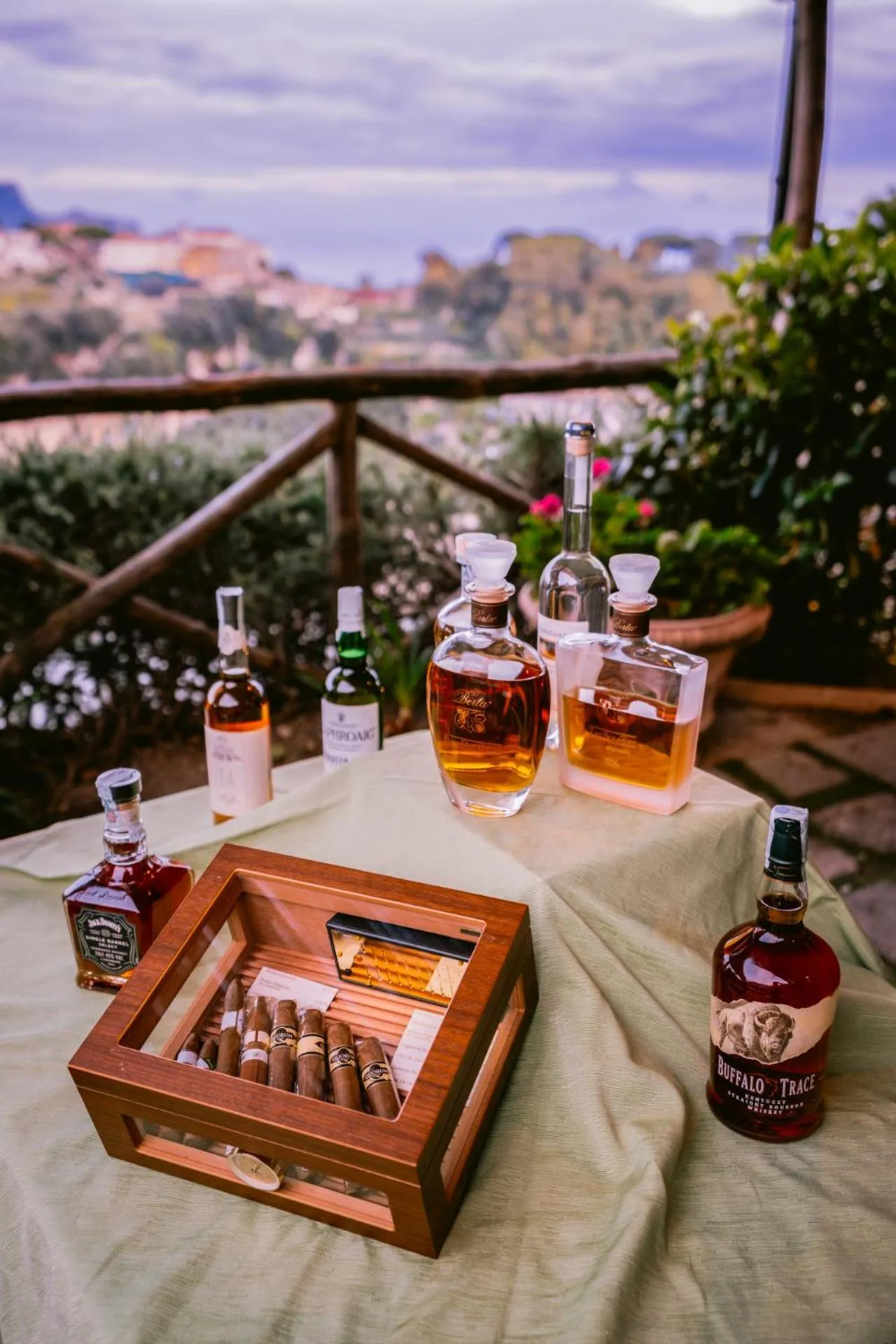 Restaurant/places to eat in Palazzo Pascal