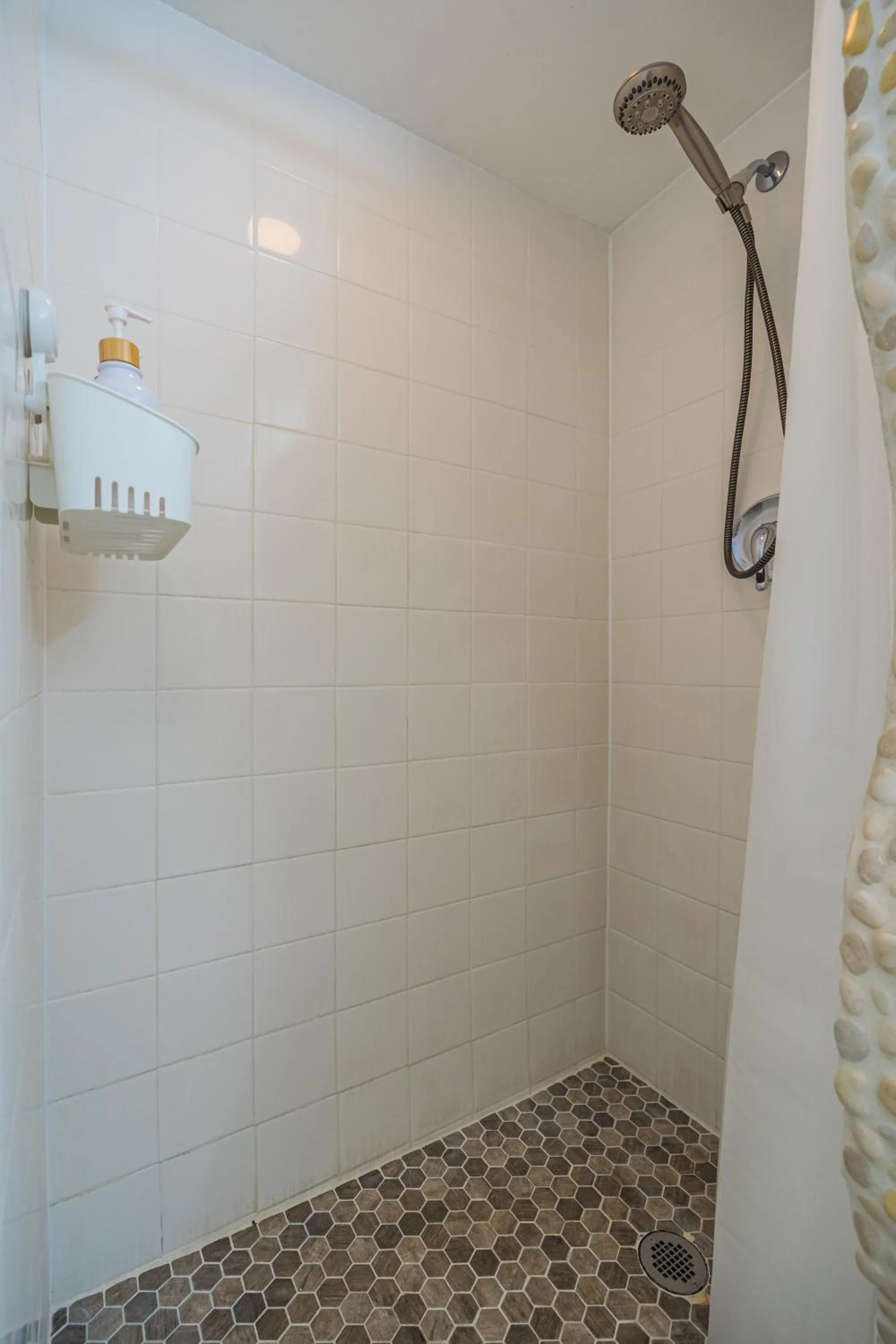 Shower in Ilikai Hotel with Ocean View