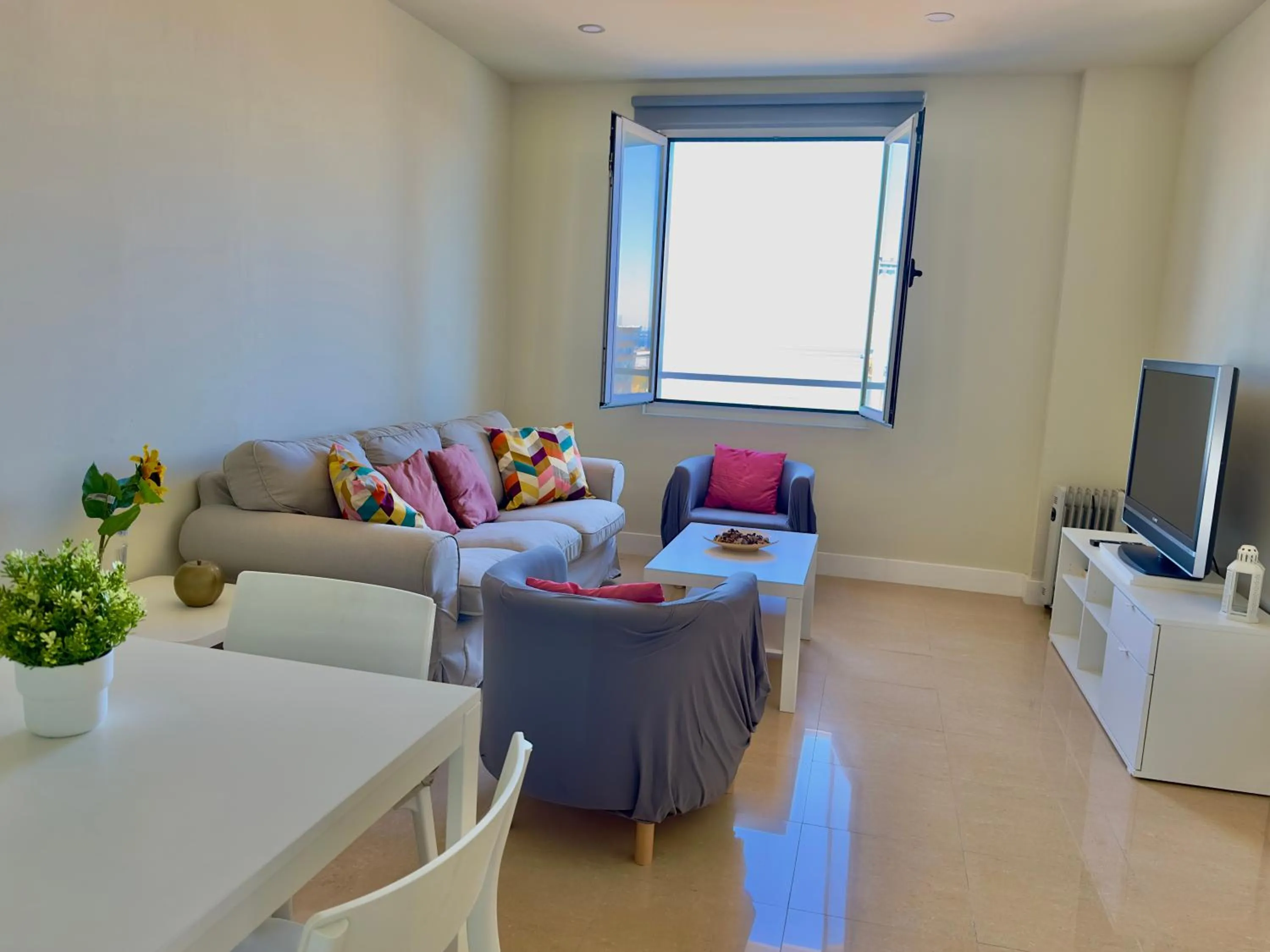 Apartamento Fenix - Recién renovado y vistas al mar